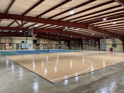 Indoor Courts for Employees in Temple