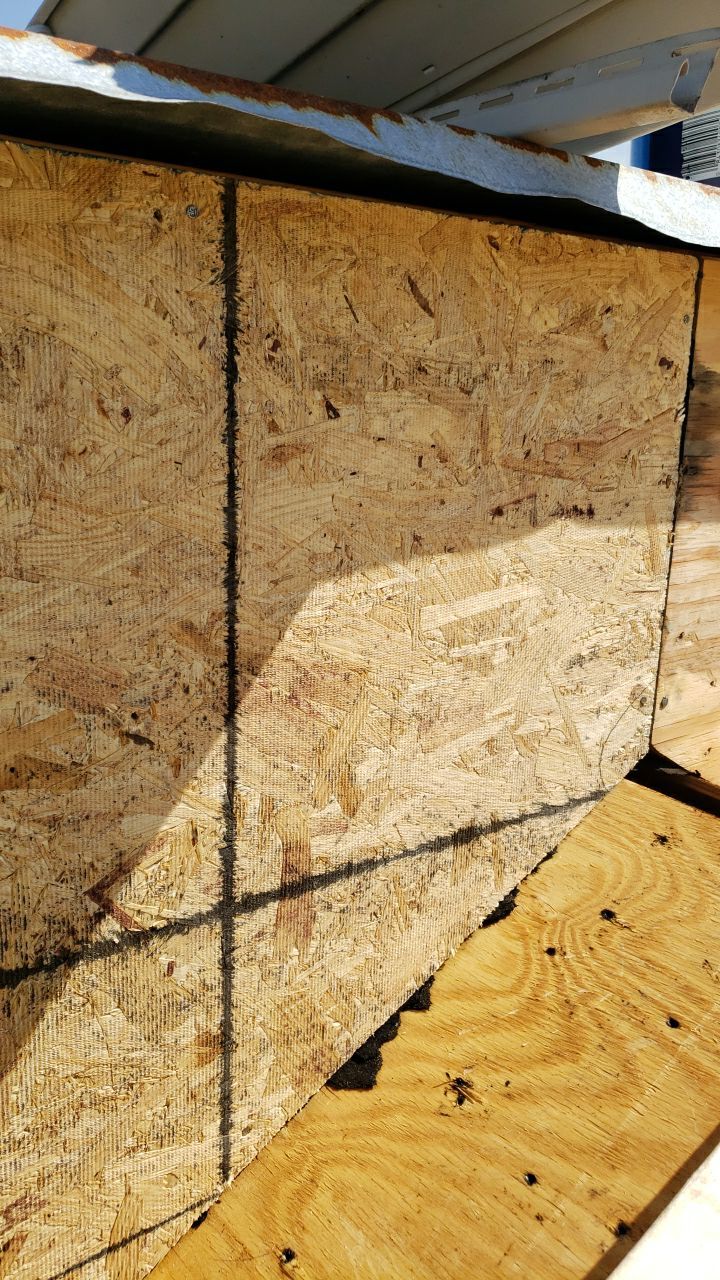 Brand: Atlas Pinnacle Color: Pristine Scotchgard Weathered Shadow Drip: Musket Brown by Eagle Eye Roofing