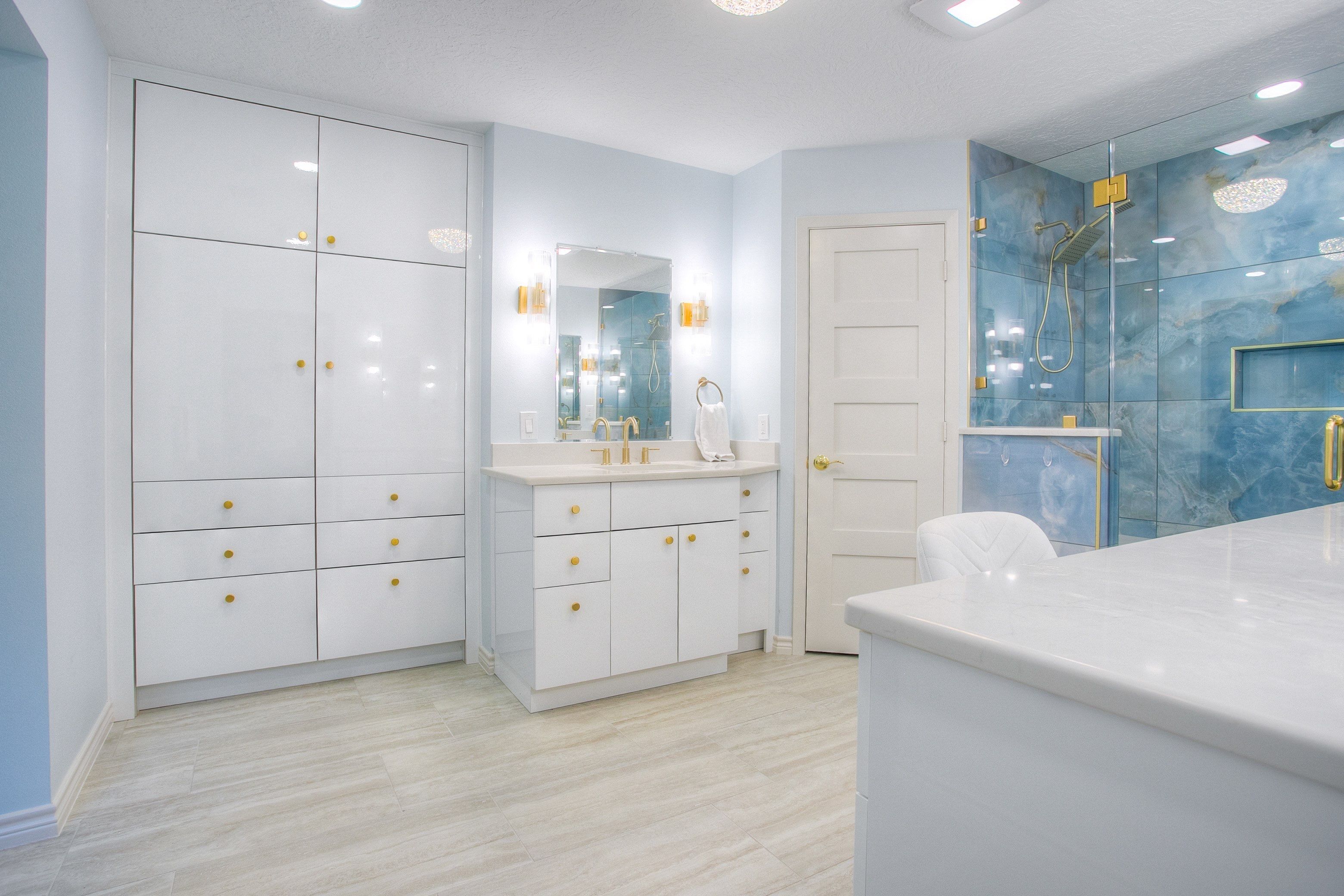 Home Addition and bathroom remodel. by CWS home remodel 