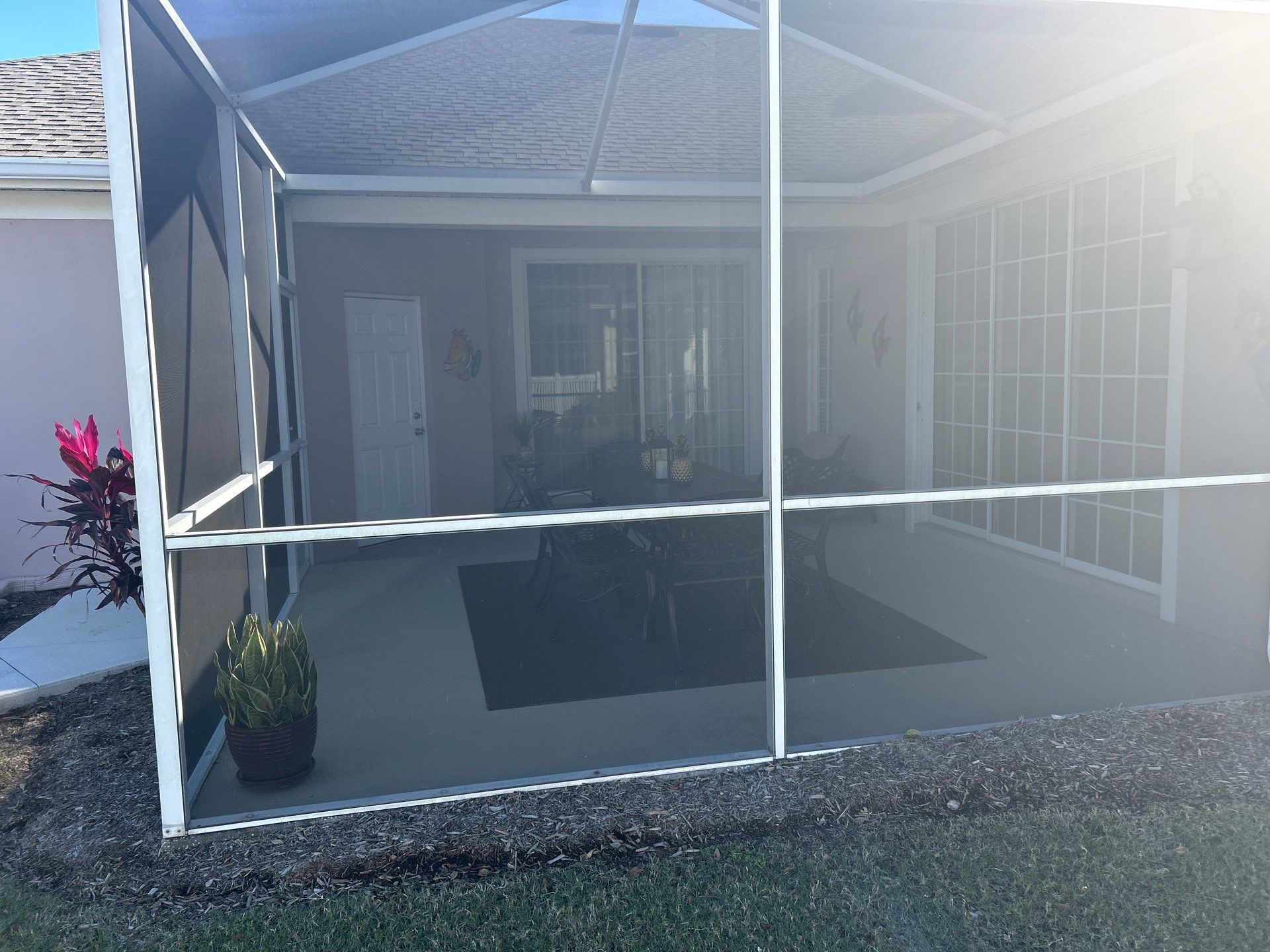 Splash Guard Gutters for Homes in Apollo Beach FL by Gutter Professors