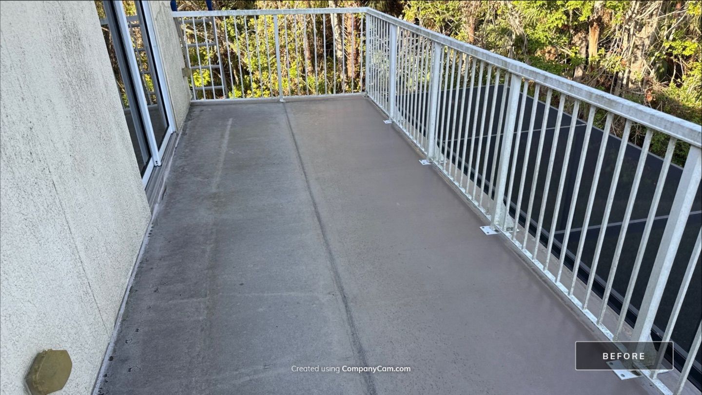 Barrington Ridge 2-Story House & Driveway Cleaning – Before & After Transformation! by Sunshine AquaWash