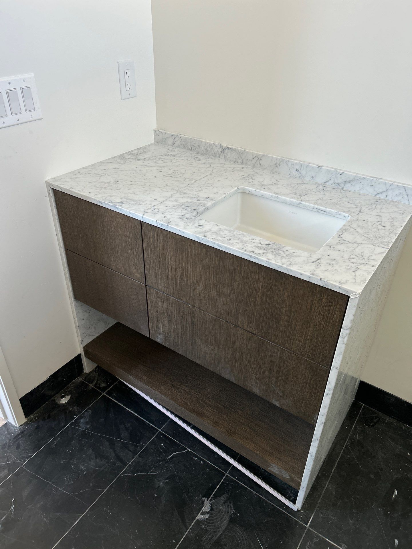 Denver Kitchen, Bath, Home Entertainment, and Closet Install by Concept 32, Inc.