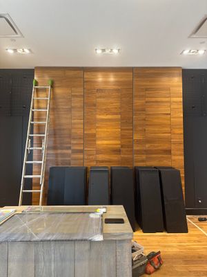 KÜHL Retail Interior Installation and Custom Wood Wall Branding
