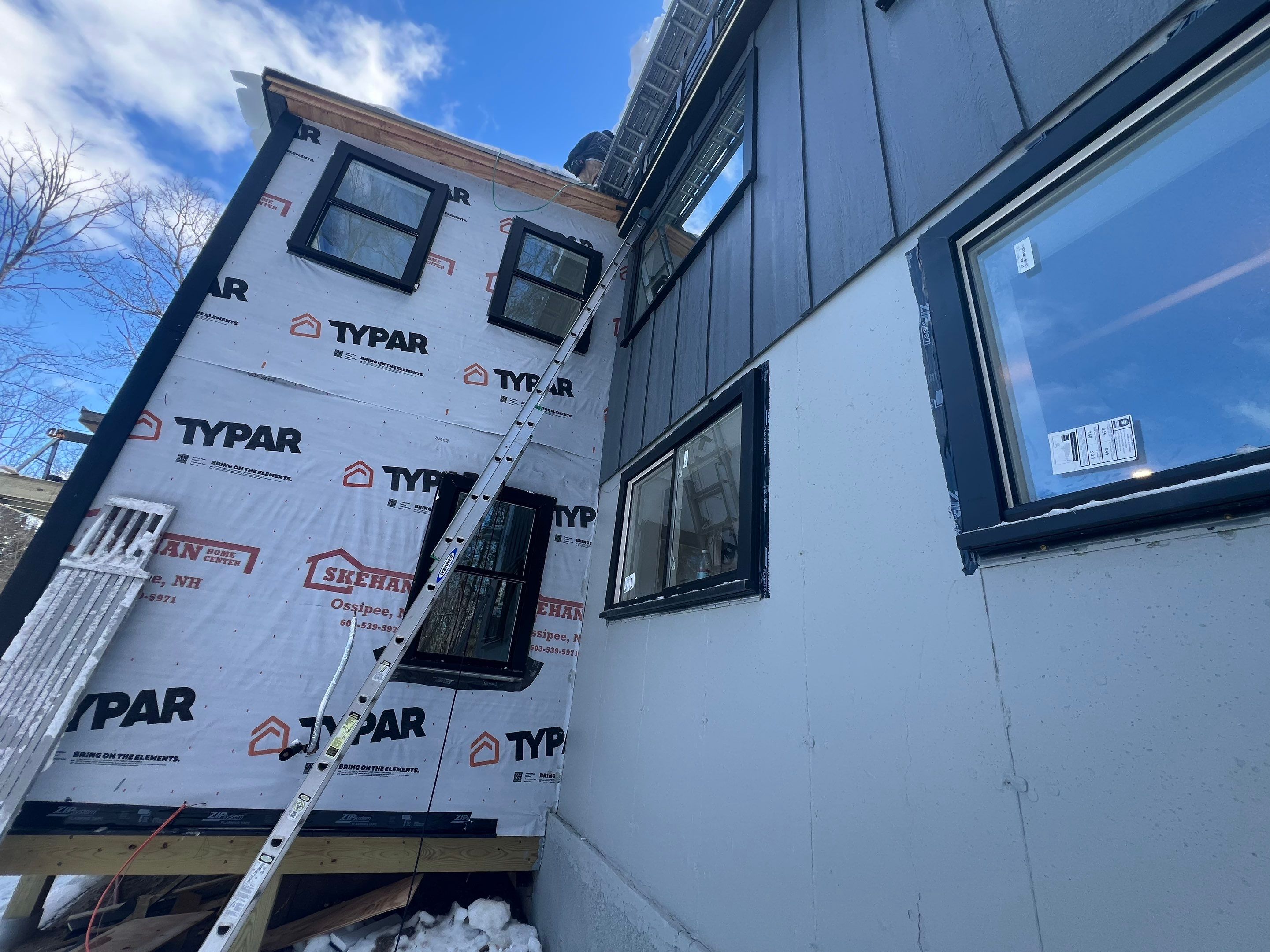 Tamworth New Hampshire - Beautiful Siding Project by Tall pine roofing