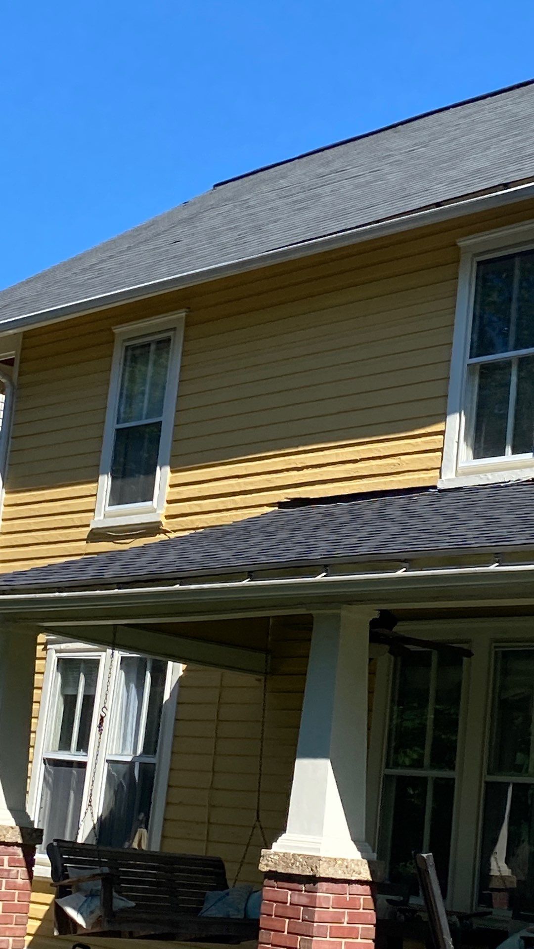 Arlington: CertainTeed Landmark Designer Shingles in Moire Black by RM Banning, Inc.