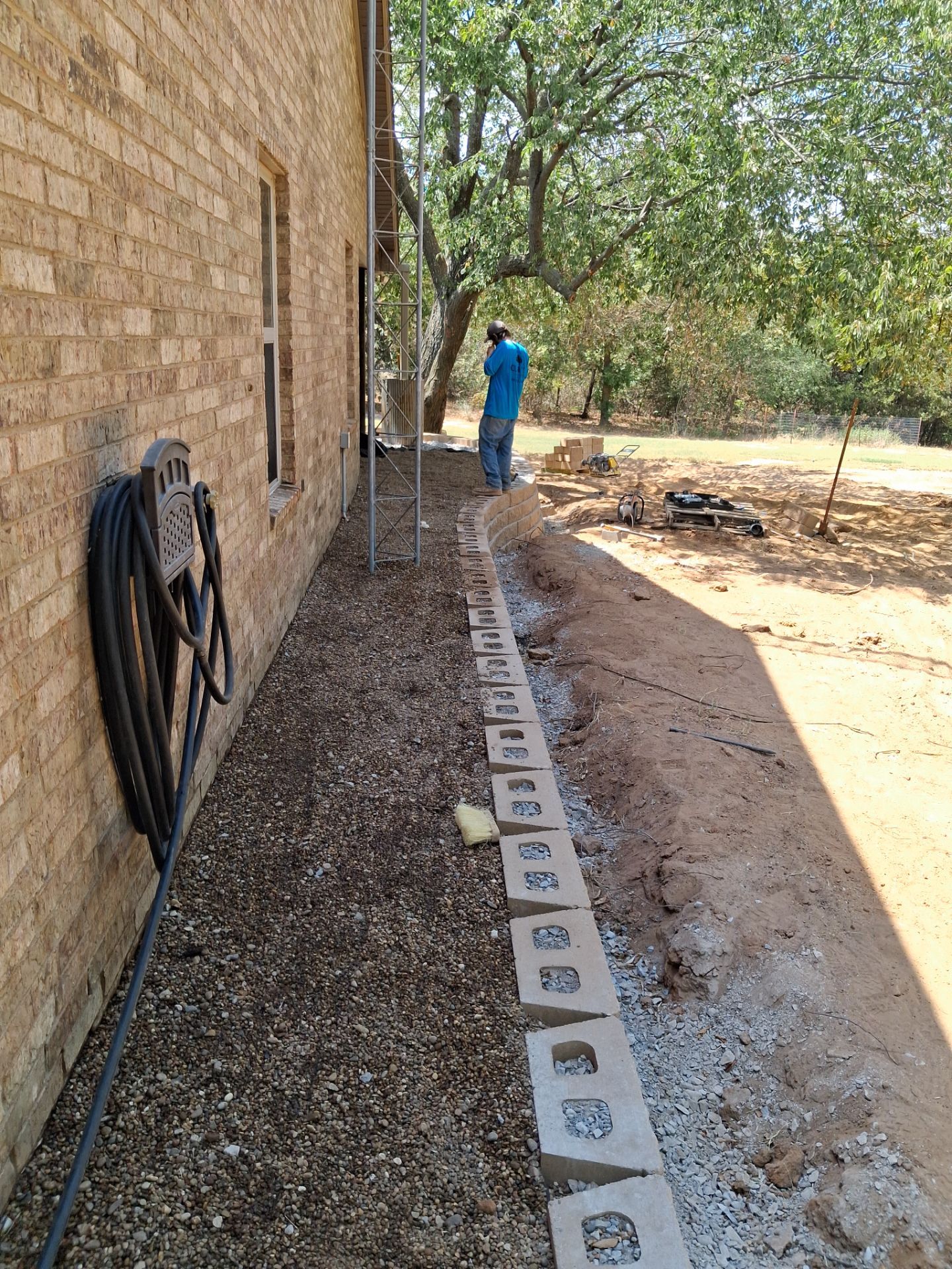 Retaining Wall by Clays Services Inc