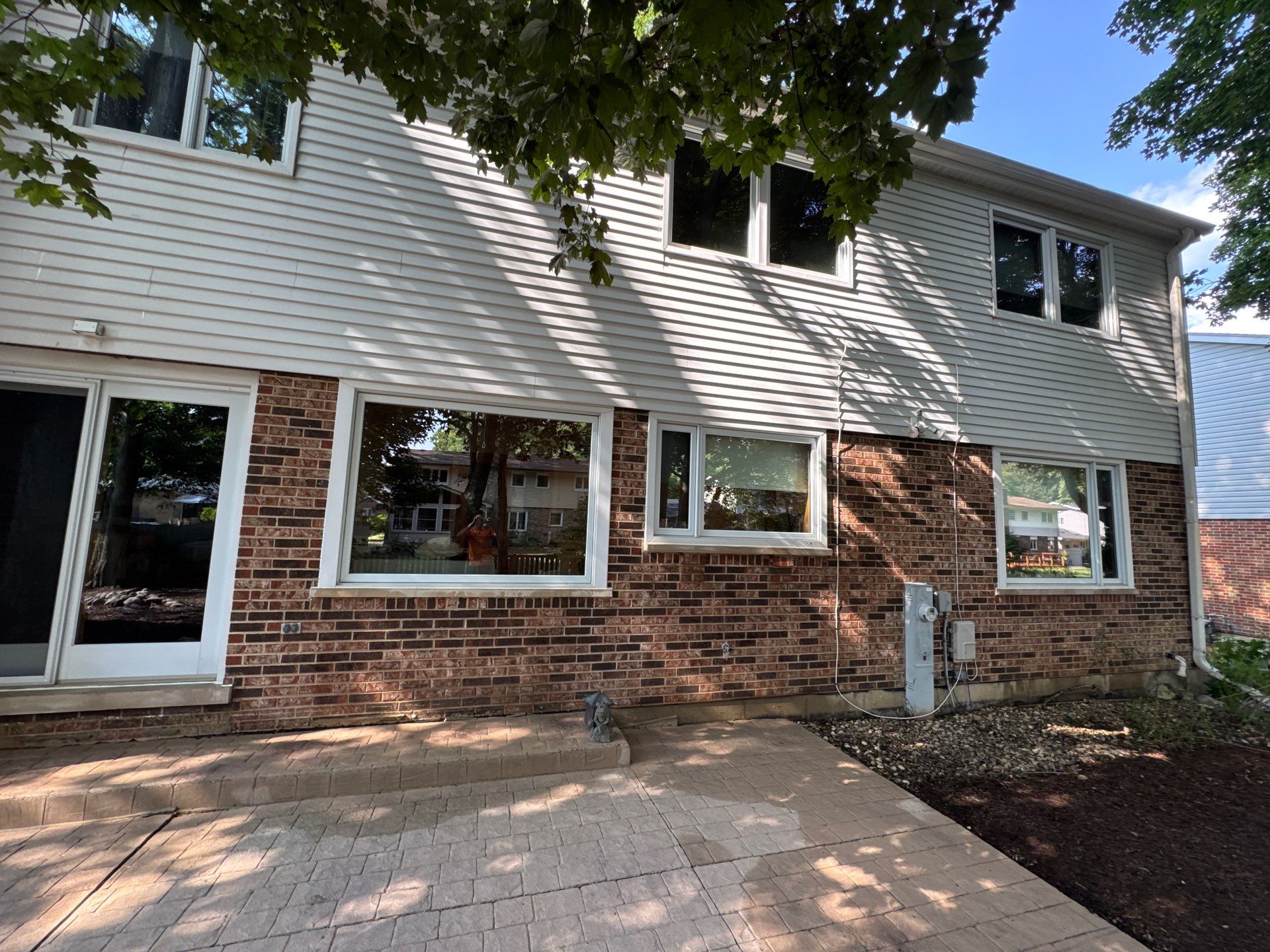 Palatine house wash and concrete power washing by Northern Power Washing LLC.