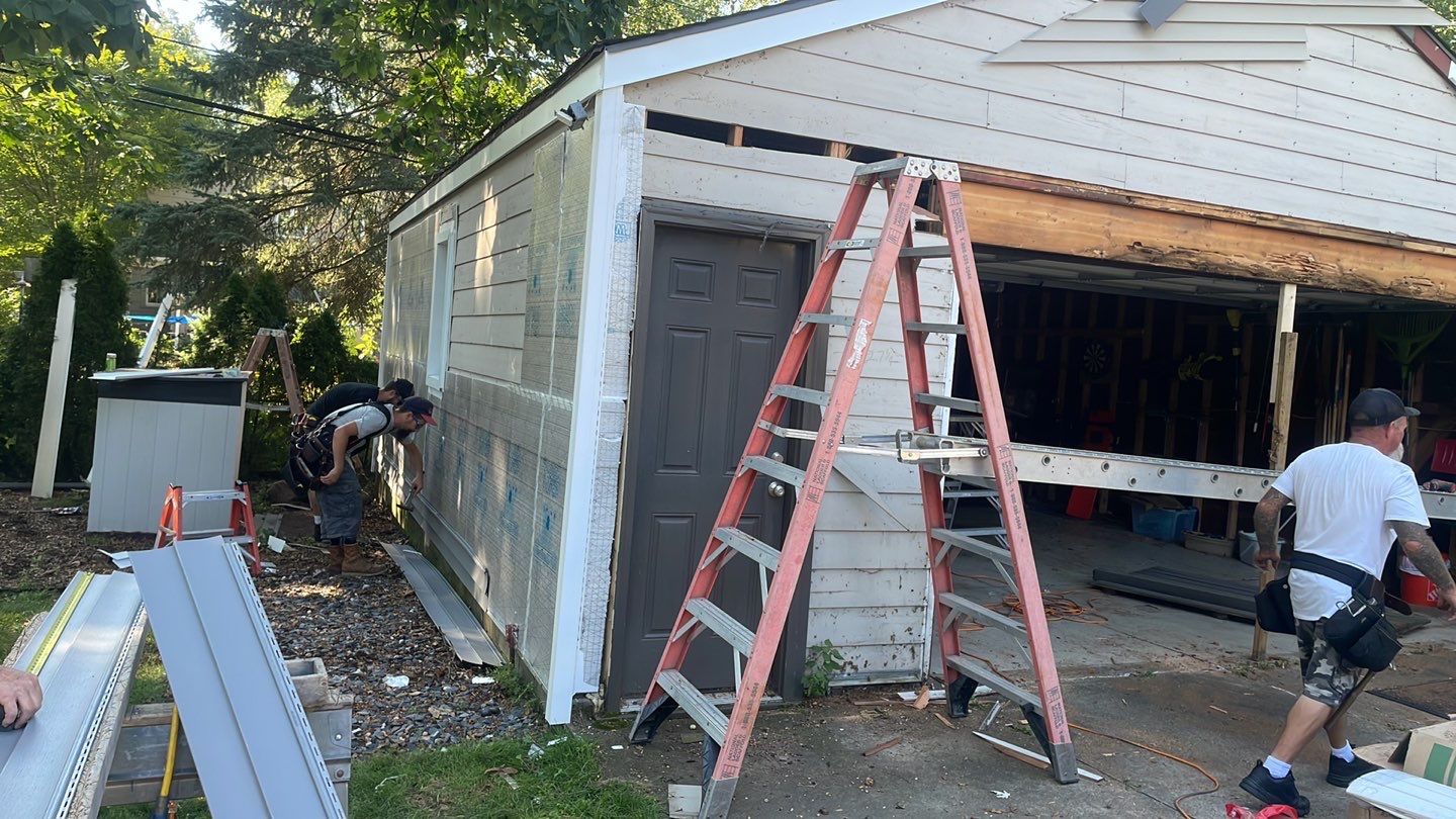 Siding Replacement using CertainTeed Restoration Classis D4 by 180 Contractors