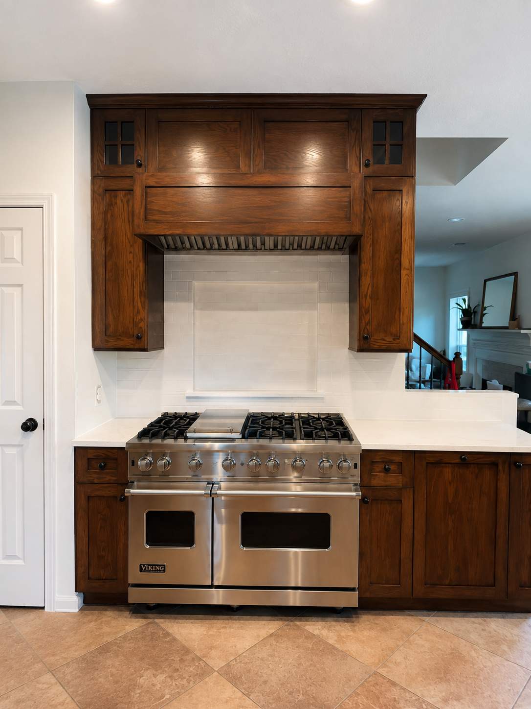 Spring Kitchen Renovation Featuring Calacatta Valentin Quartz and Viking Appliances by Rolling Nations
