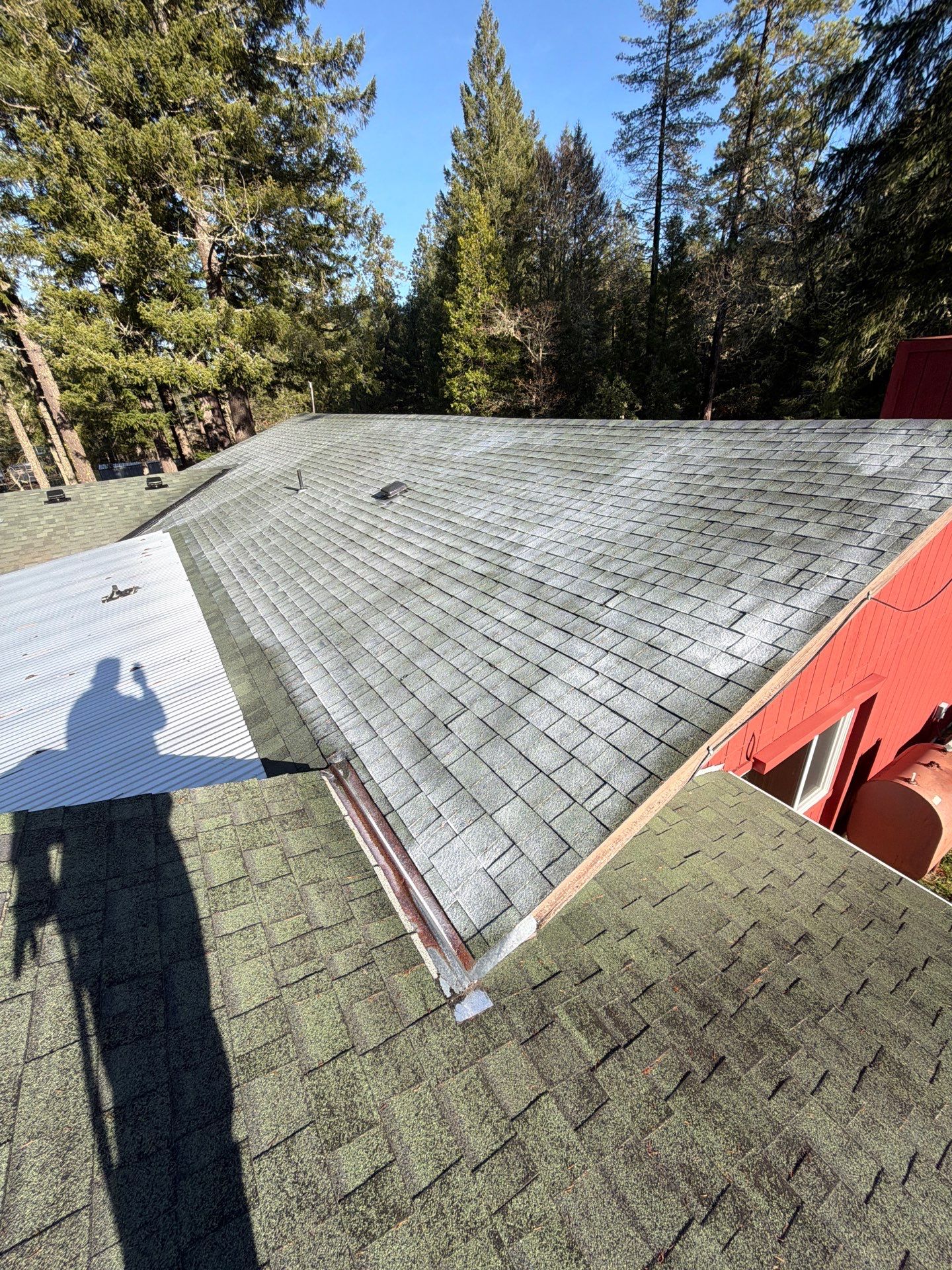 Project in Selma by Roof Maxx of Grants Pass