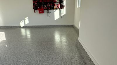 Mike M. got him self a beautiful Coyote flake floor