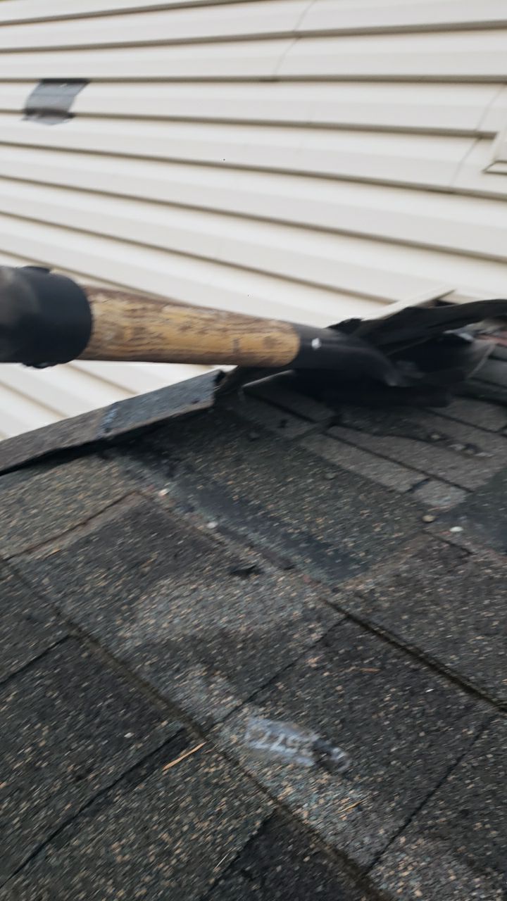 Fairfax Station: CertainTeed Landmark Pro Designer Shingles in Max Def Weathered Wood by RM Banning, Inc.