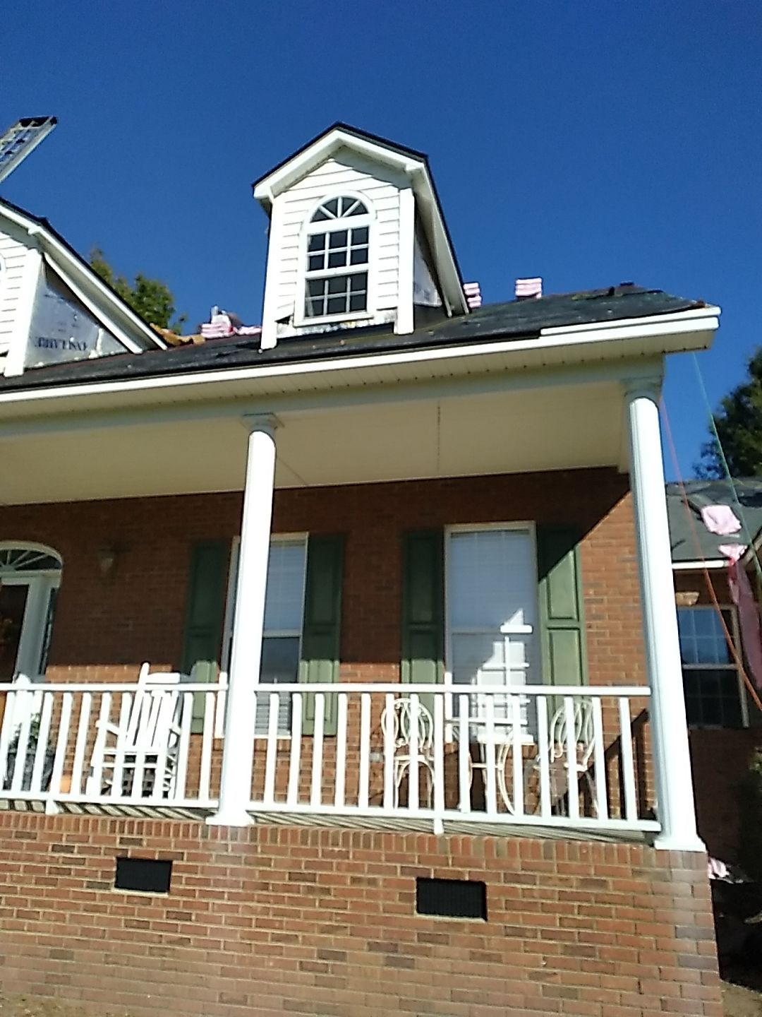 Residential Roofing Installation using Owens Corning Oakridge- Williamsburg Gray by Indigo State Roofing