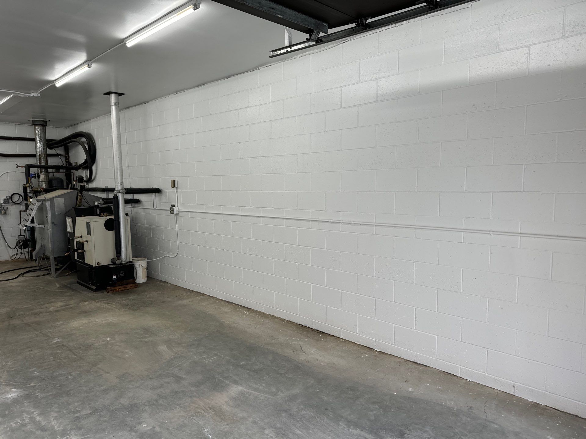 Garage Gets A Fresh Look by Midnight Sun Painting