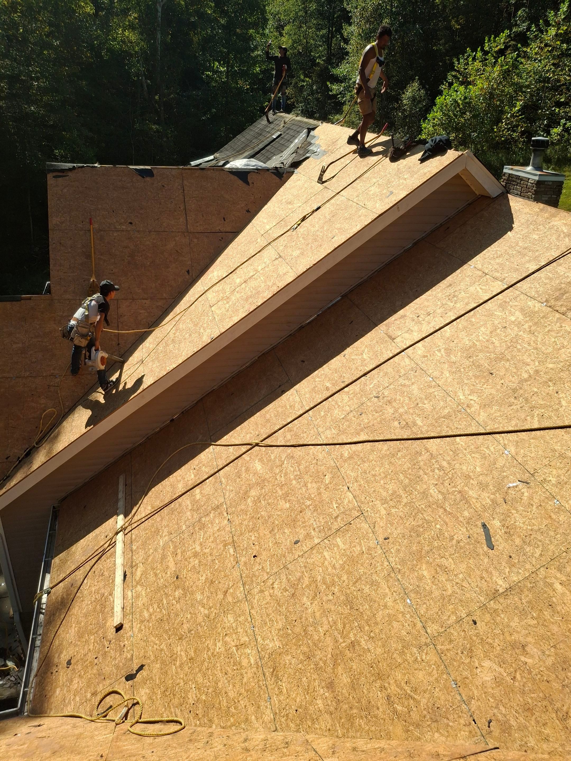 Residential Roofing Installation using GAF Timberline HDZ Charcoal by Rainstoppers Roofing