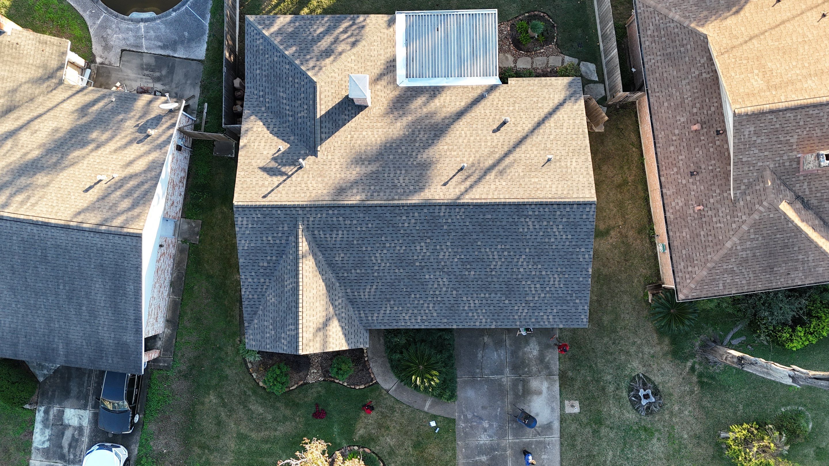 North Shore Roof Installation using Atlas Pinnacle Pristine by Modern BYLT Roofing & Construction