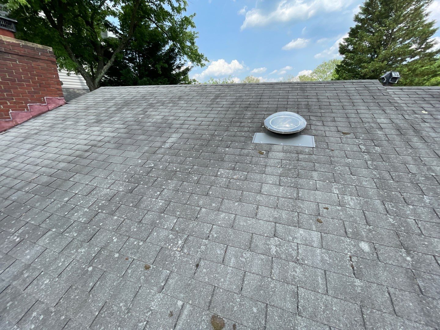 McLean: CertainTeed Landmark Designer Shingles in Charcoal Black by RM Banning, Inc.