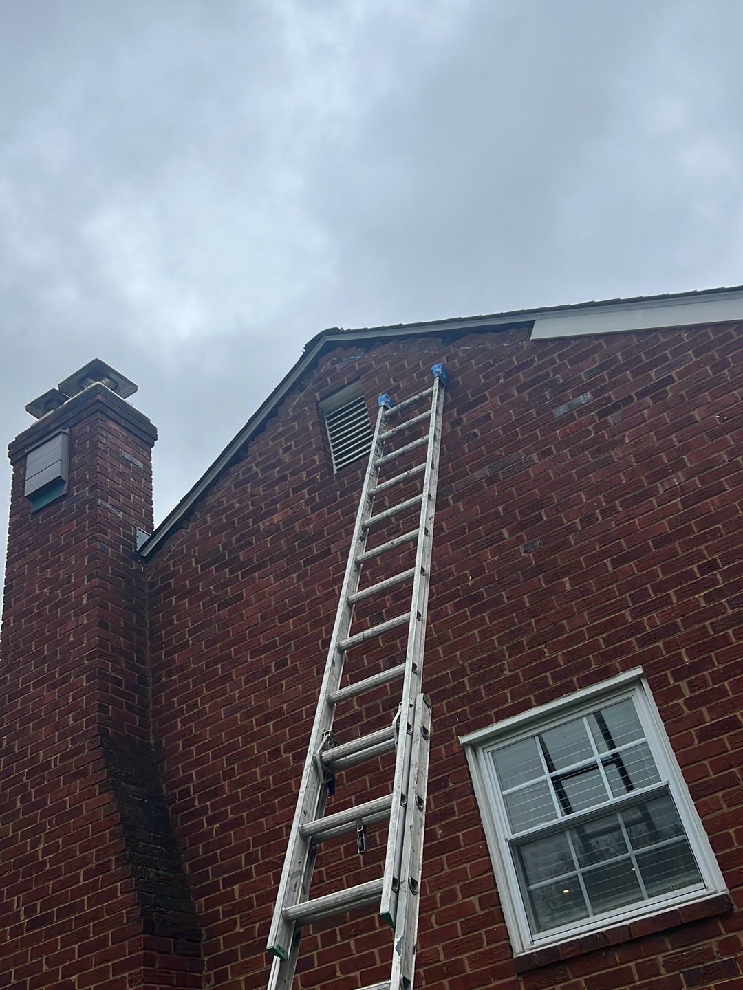 Arlington: CertainTeed Landmark Designer Shingles in Colonial Slate by RM Banning, Inc.