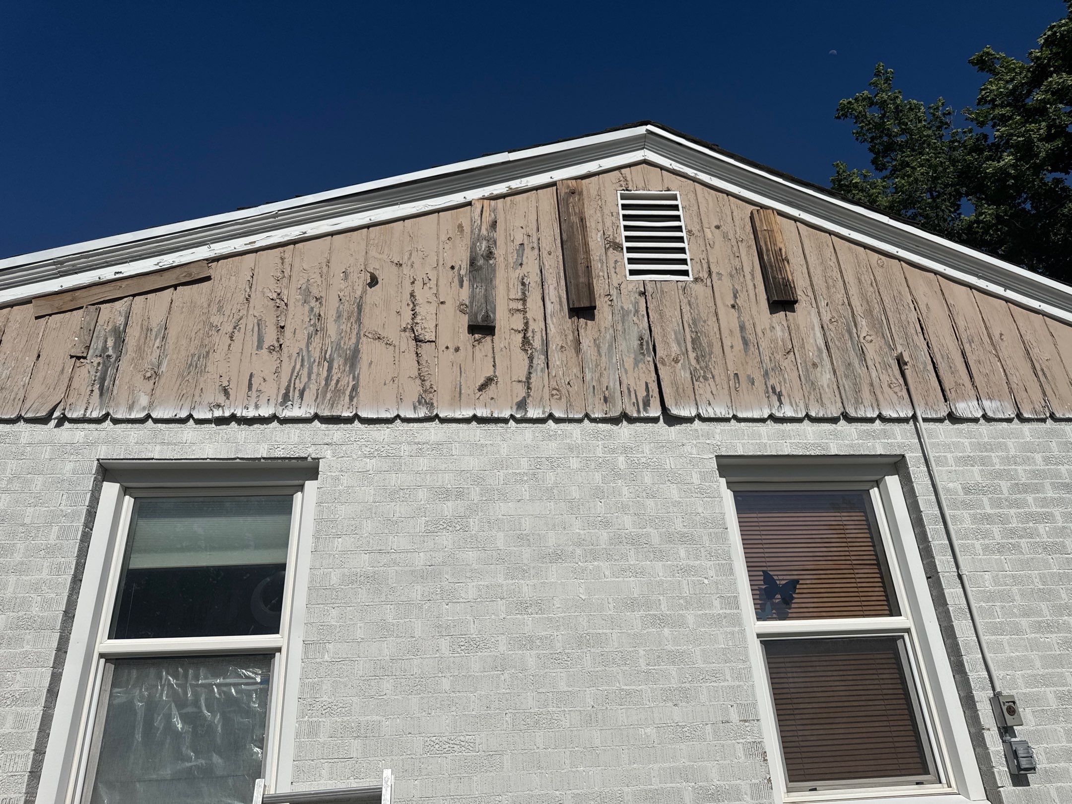 Salt Lake City | Fiber Cement Demo & Half-Round Shingle Accent | Crisp White by Ideal Siding Utah