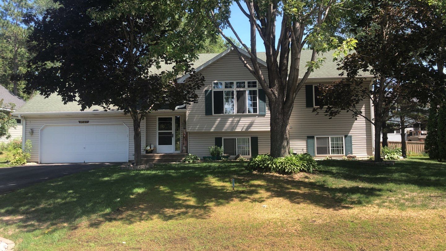 Wayzata, MN – New Seamless Gutter Installation by First Impressions Exteriors