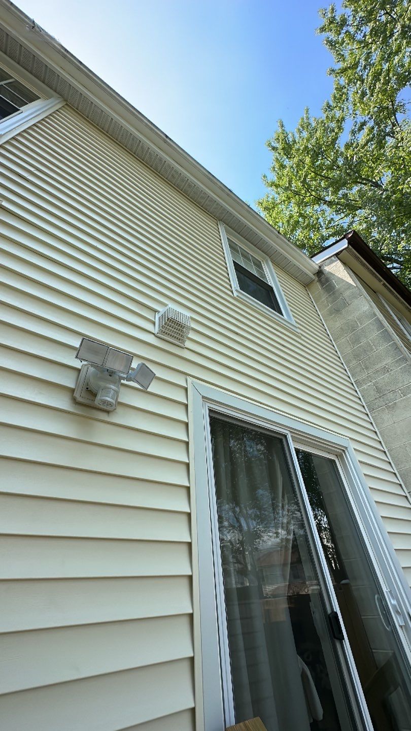 Centreville: CertainTeed Monogram Siding in Sandstone Beige by RM Banning, Inc.