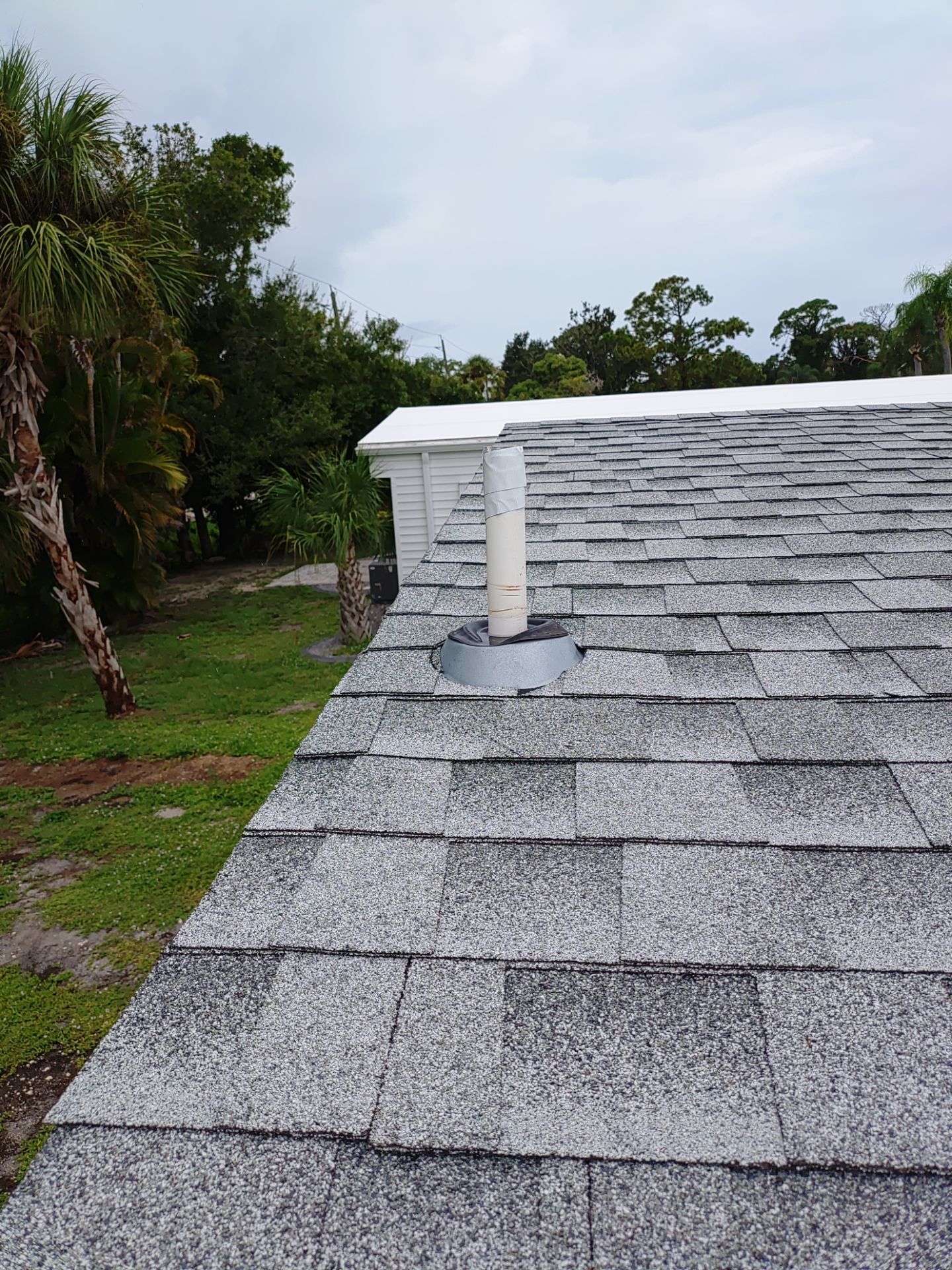 6 inch Aluminum Seamless Gutters in Englewood FL by Gutter Professors