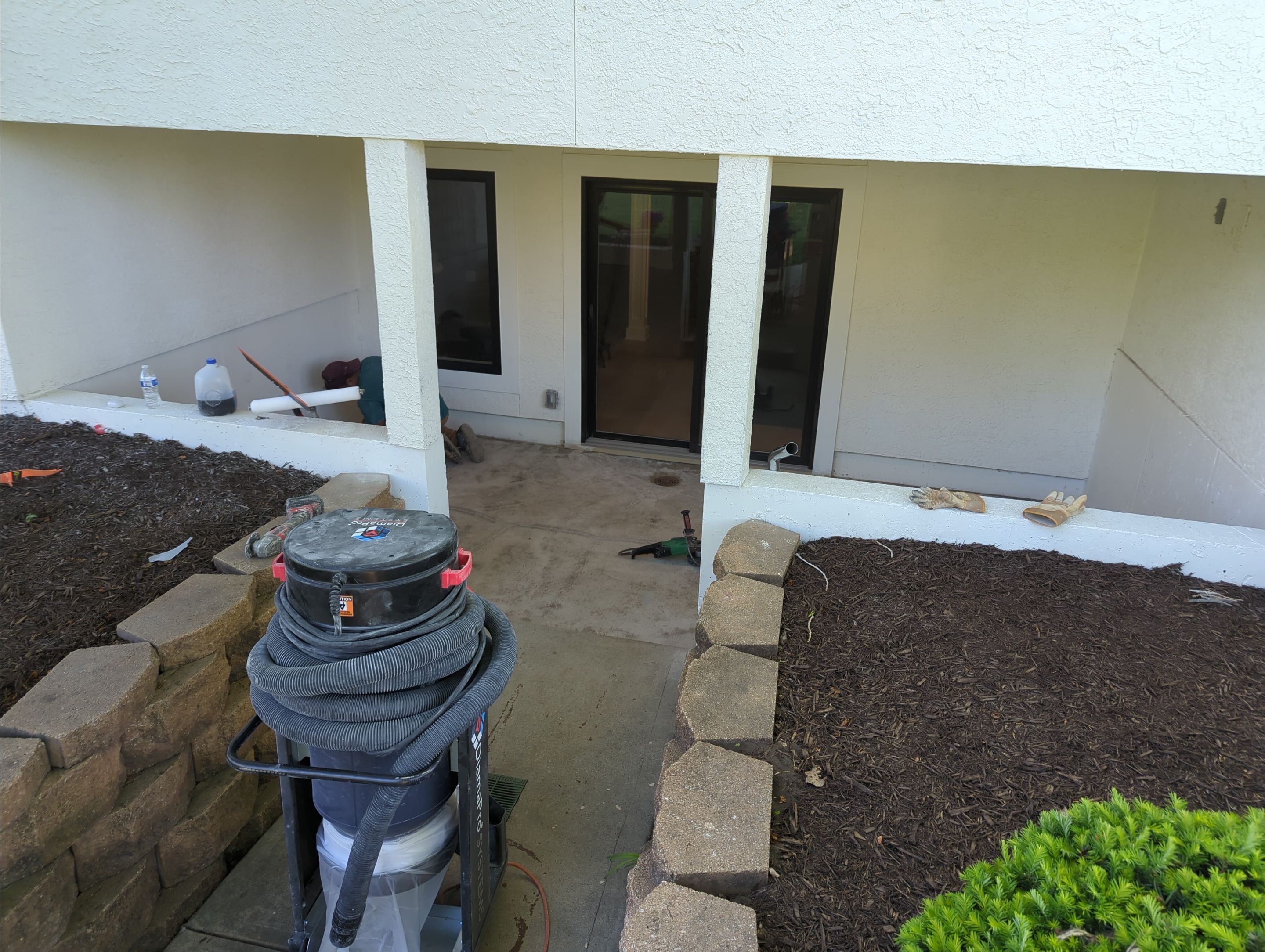 Garage using Silver Creek by Select Painting, Coatings & Garage Cabinets