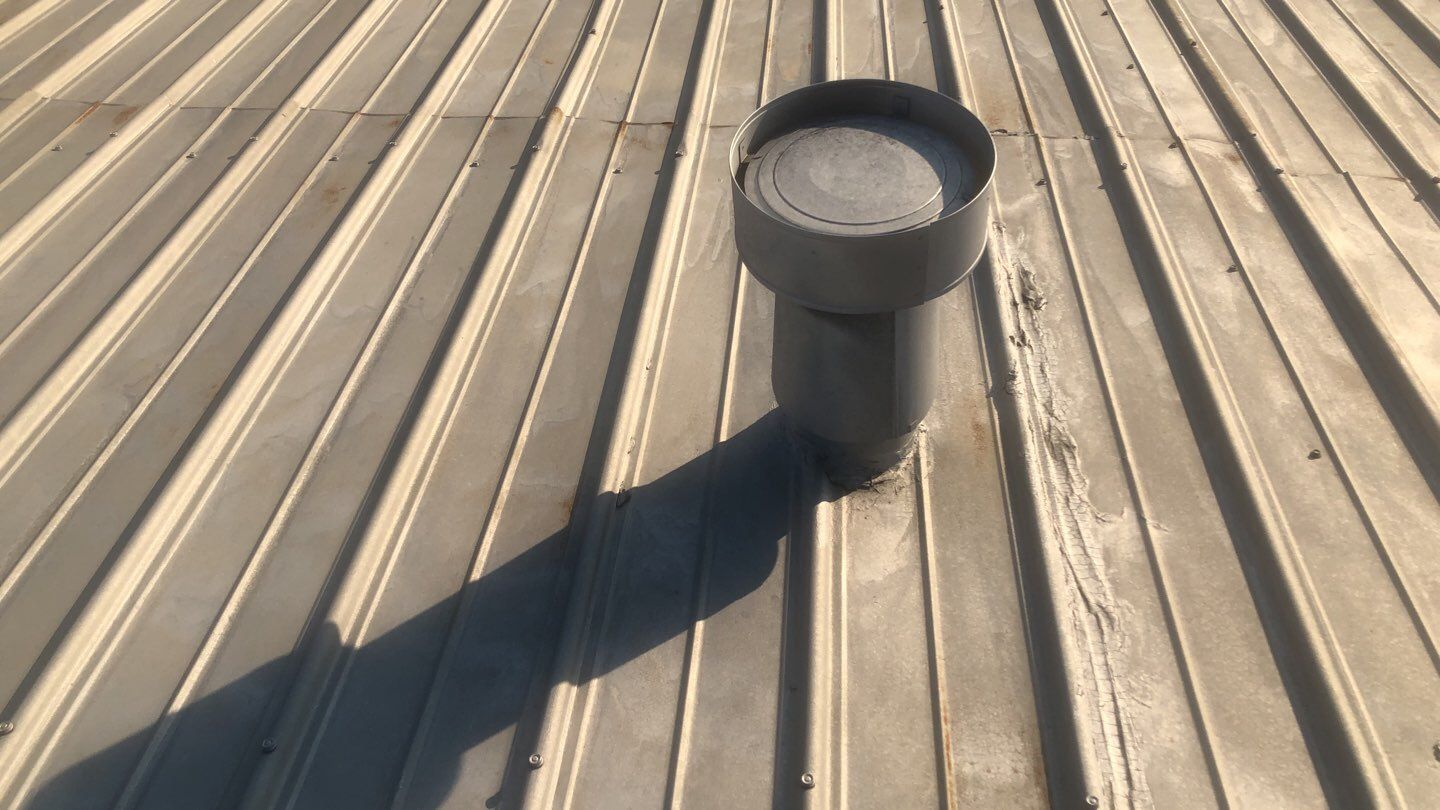 MR Roofing system using Conklin Benchmark/PUMA XL fabric and coating by Straight Edge Roofing Inc