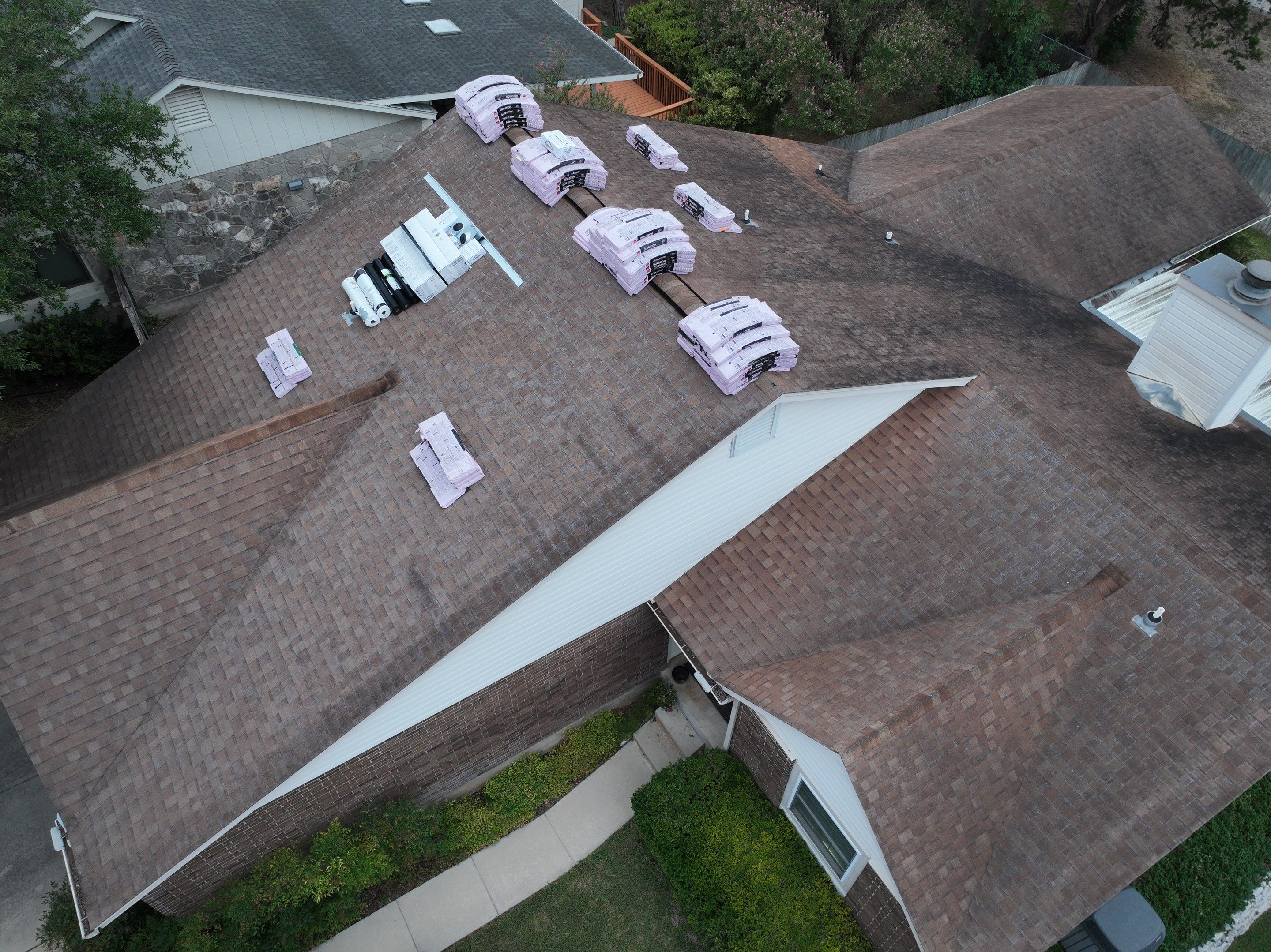 Residential Roof Replacement using Owens Corning 30 year Architectural Shingles by Premier Roofing and Contracting
