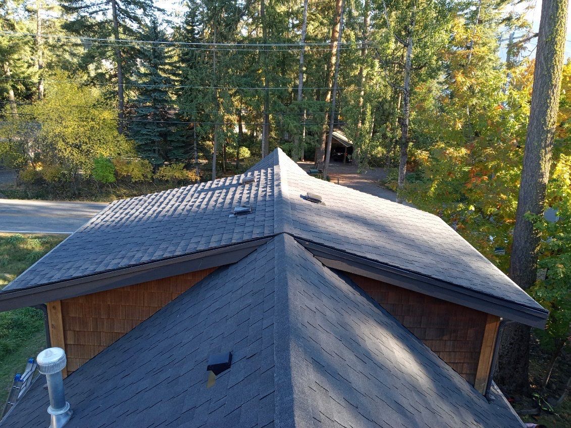 North Lakeview Drive Hayden Lake Idaho by Alpine Roofing