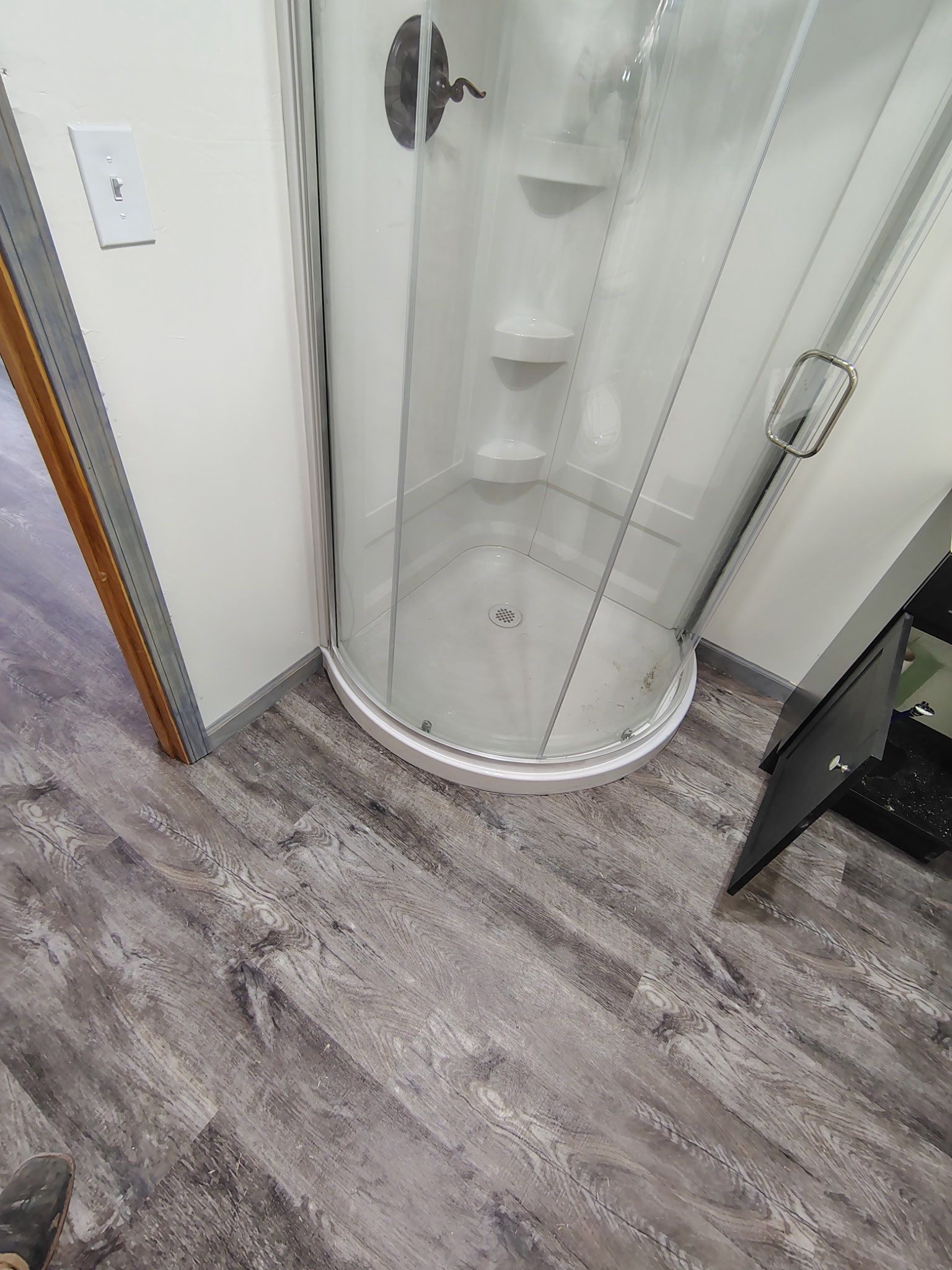 Interior Work by Clays Services Inc