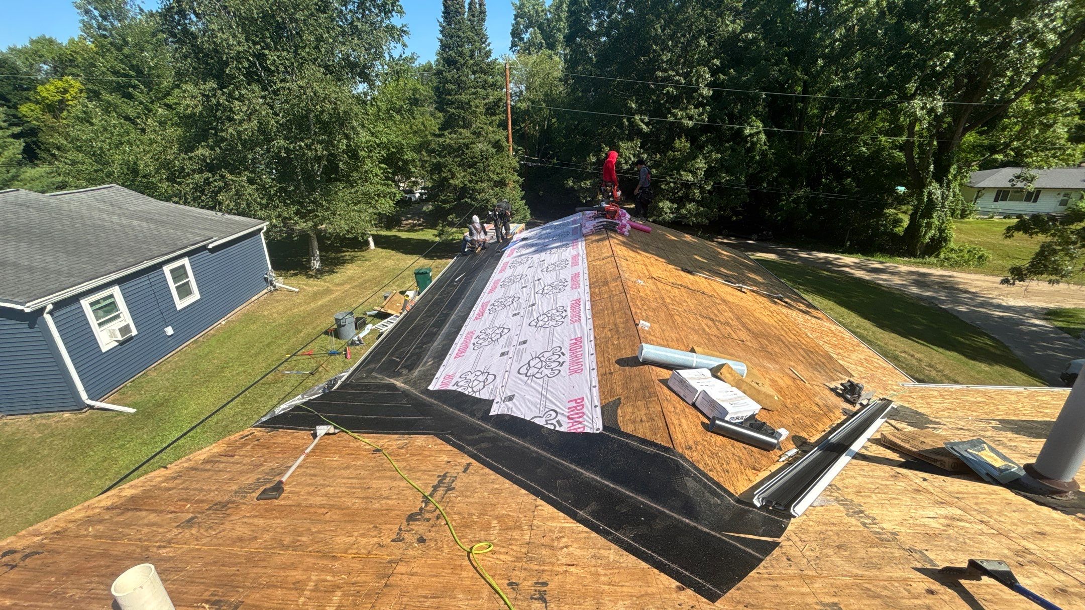 Roof Replacement using Owens Corning Williamsburg Grey by 180 Contractors