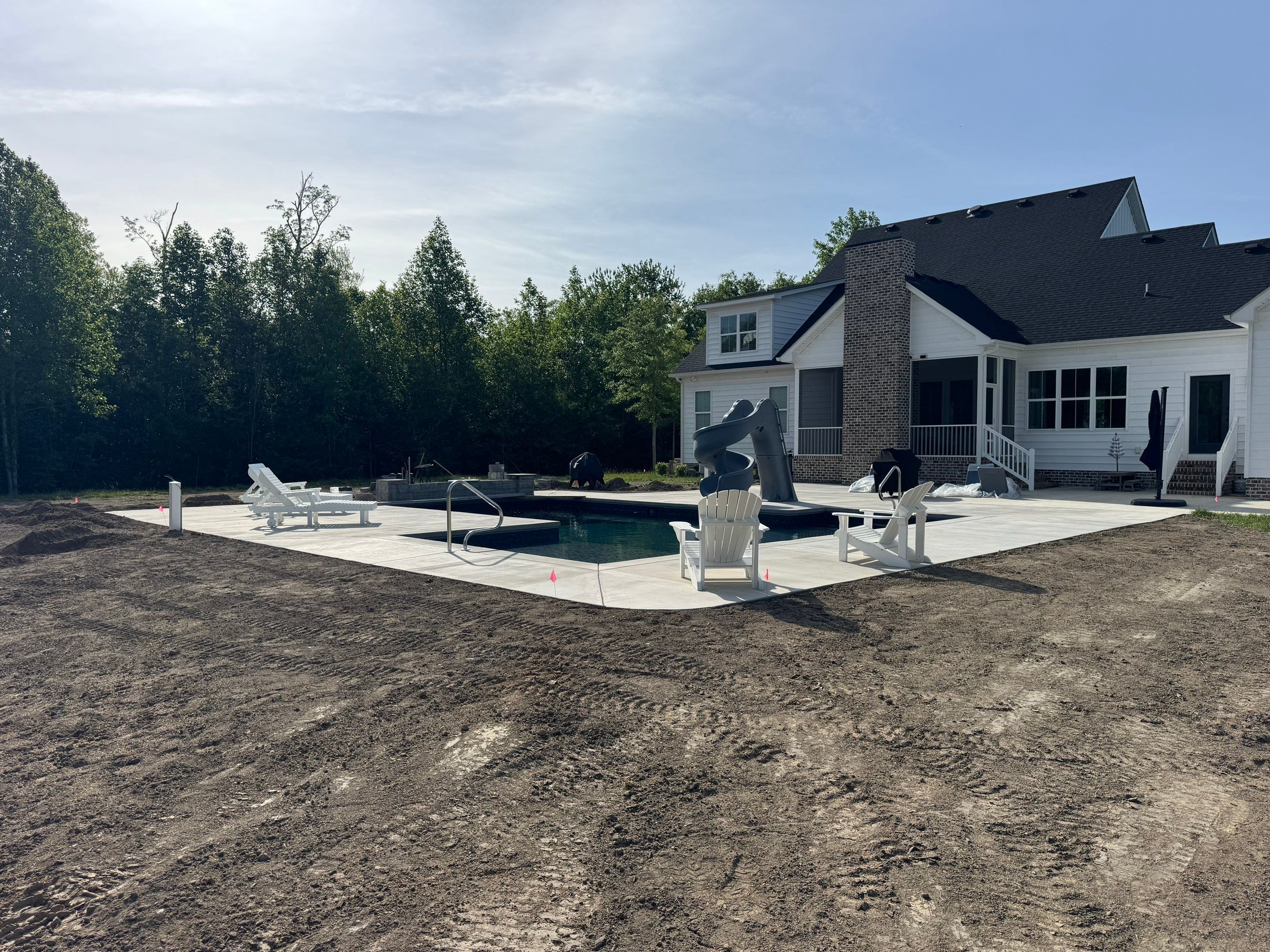 Sleek & Secure by Tidewater Fence