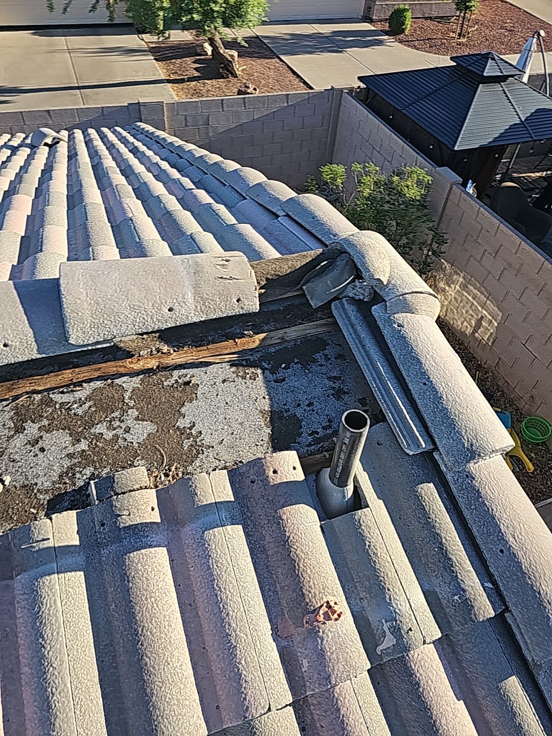 Santa Fe Blend Concrete Tile by Reimagine Roofing