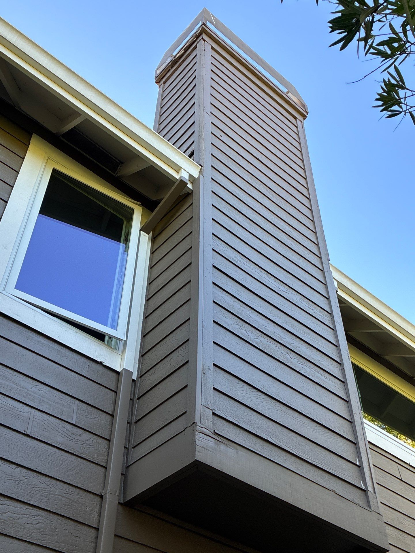 La Colina Dr, Alamo by Golden State Builders Group