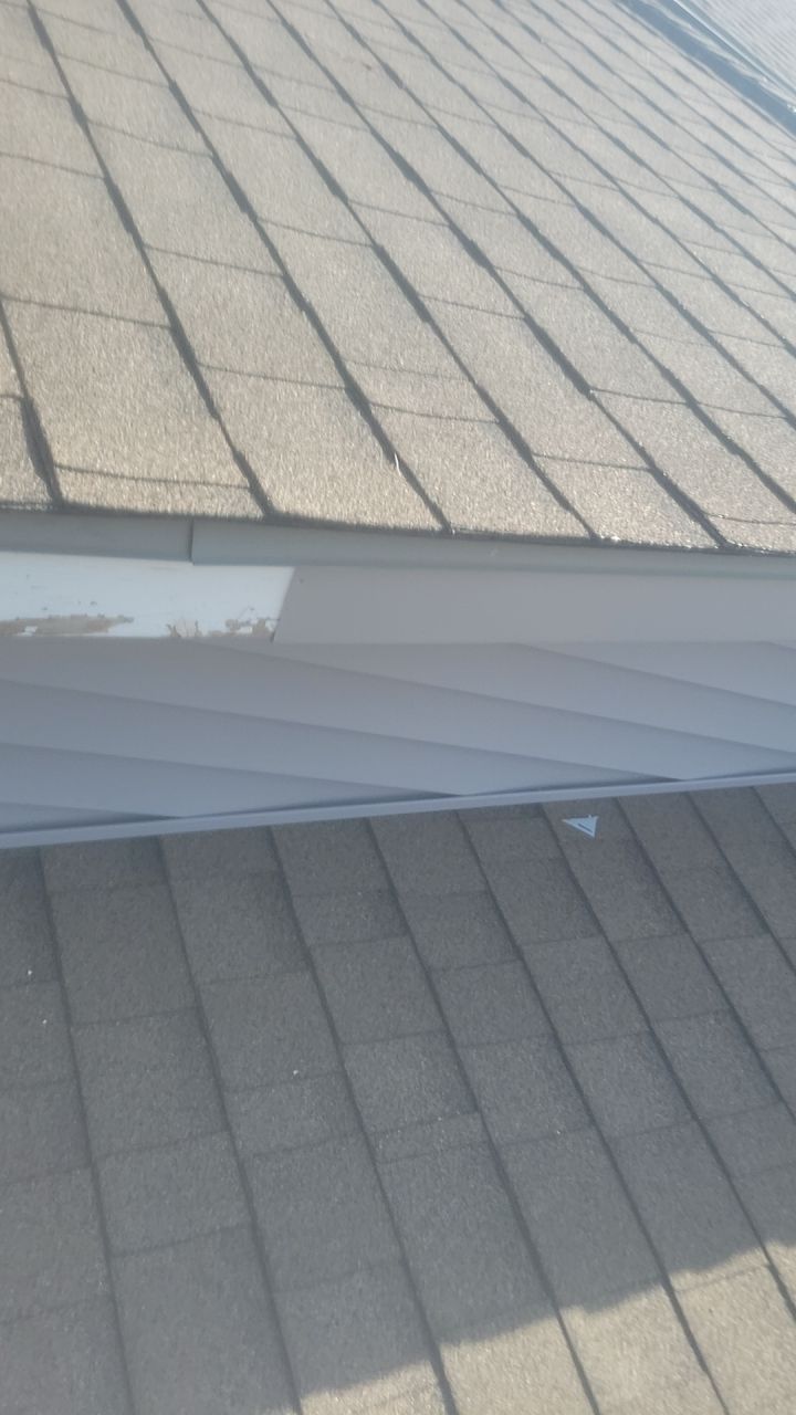 Siding Replacement using CertainTeed Restoration Classis D4 by 180 Contractors