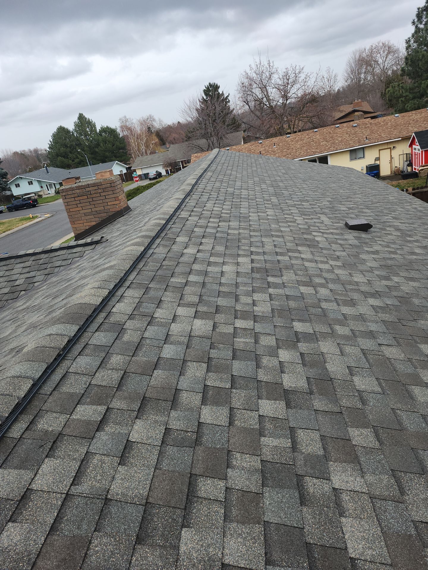 Full Residential Roof Replacement with Architectural Shingles in Richland by Alpine Roofing