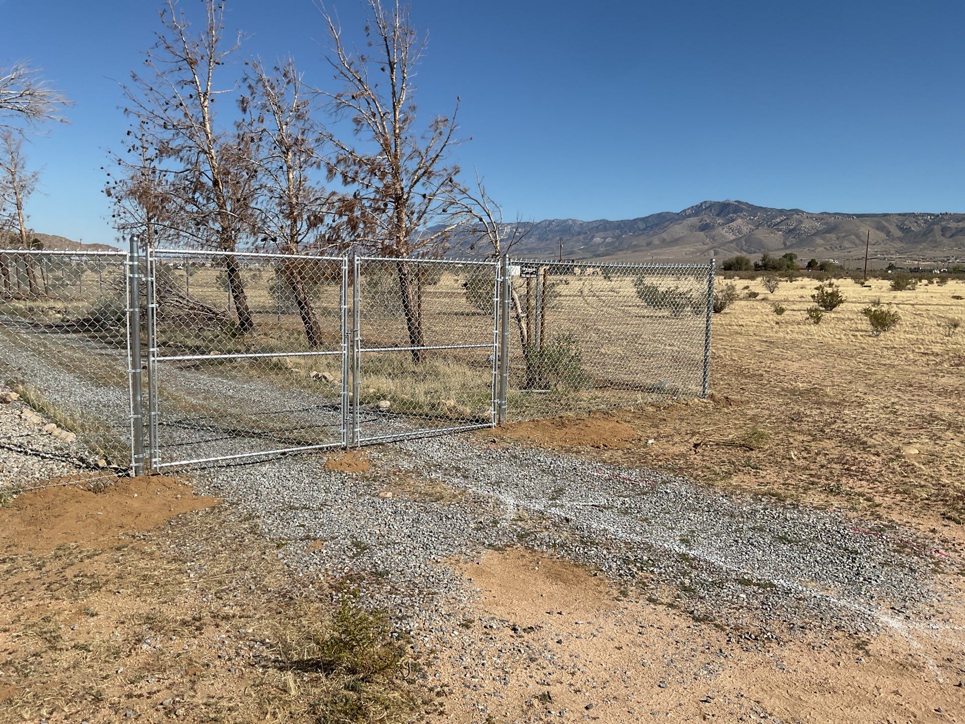 Fence Installation using chain link by Fence Guys Inc.