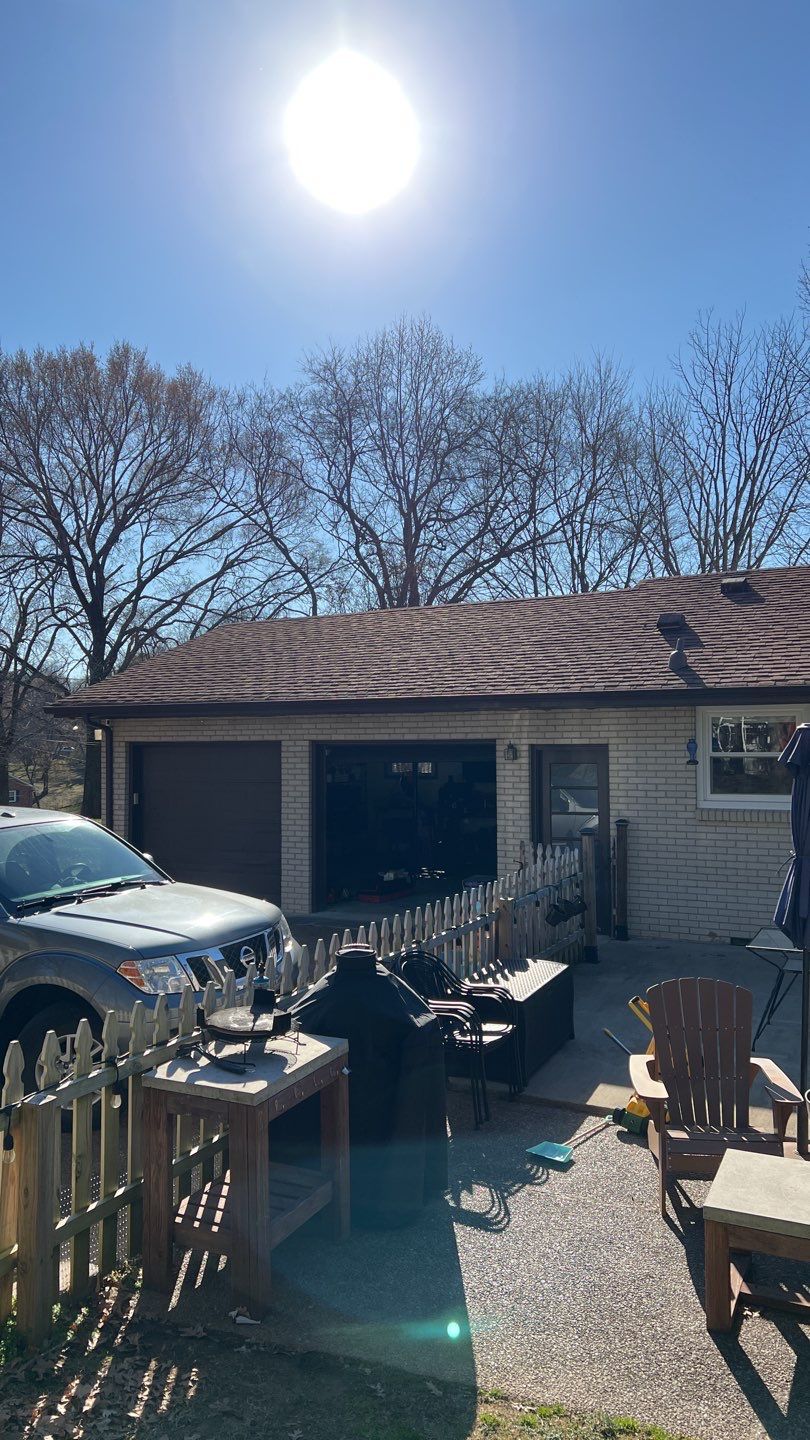 Residential Roofing Installation using Owens Corning Oakridge Roofing System by Undersun Roofing 
