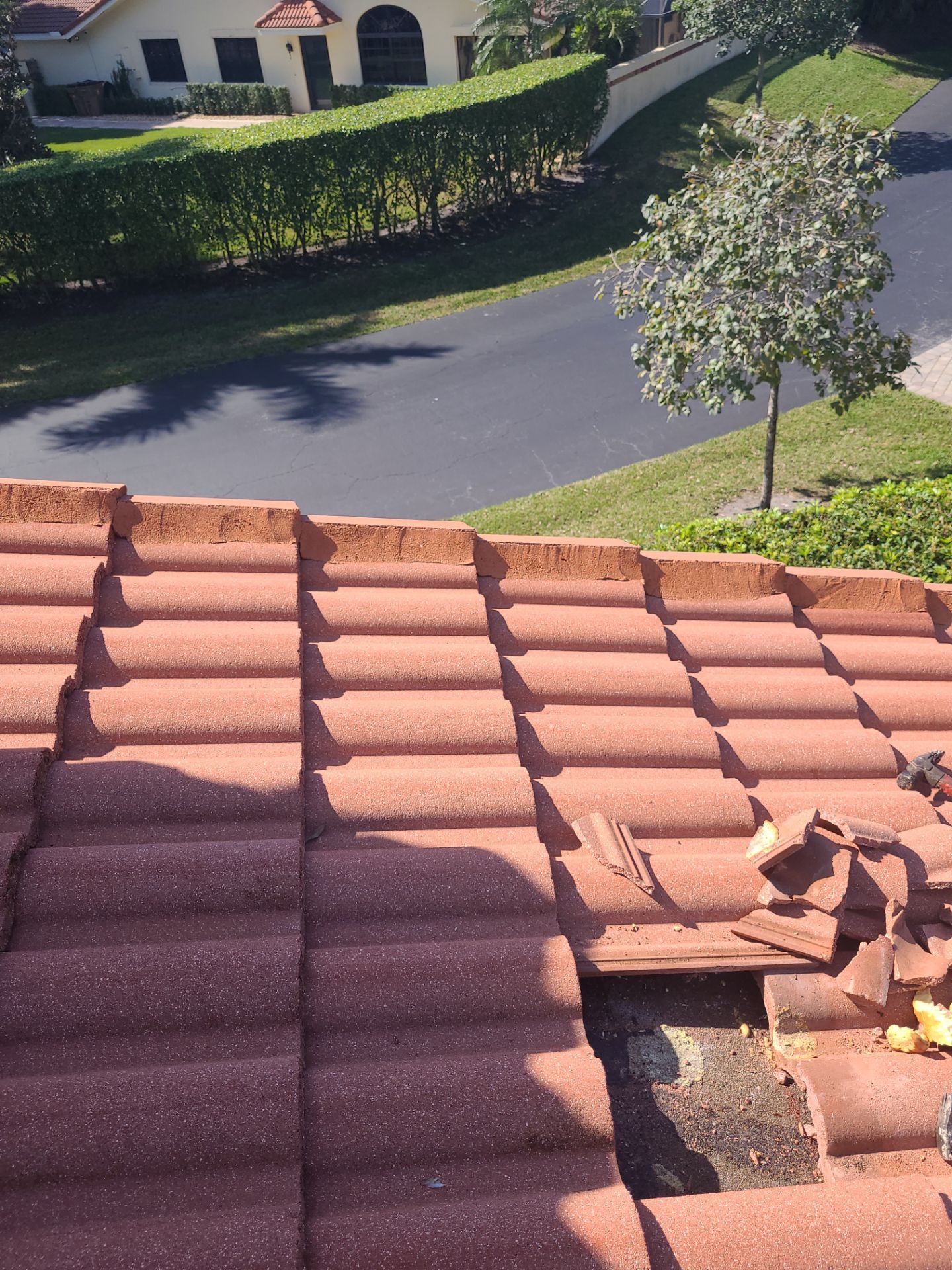 Tile Roof Repair in Deerfield – Expert Craftsmanship & Reliable Service by Aastro Roofing