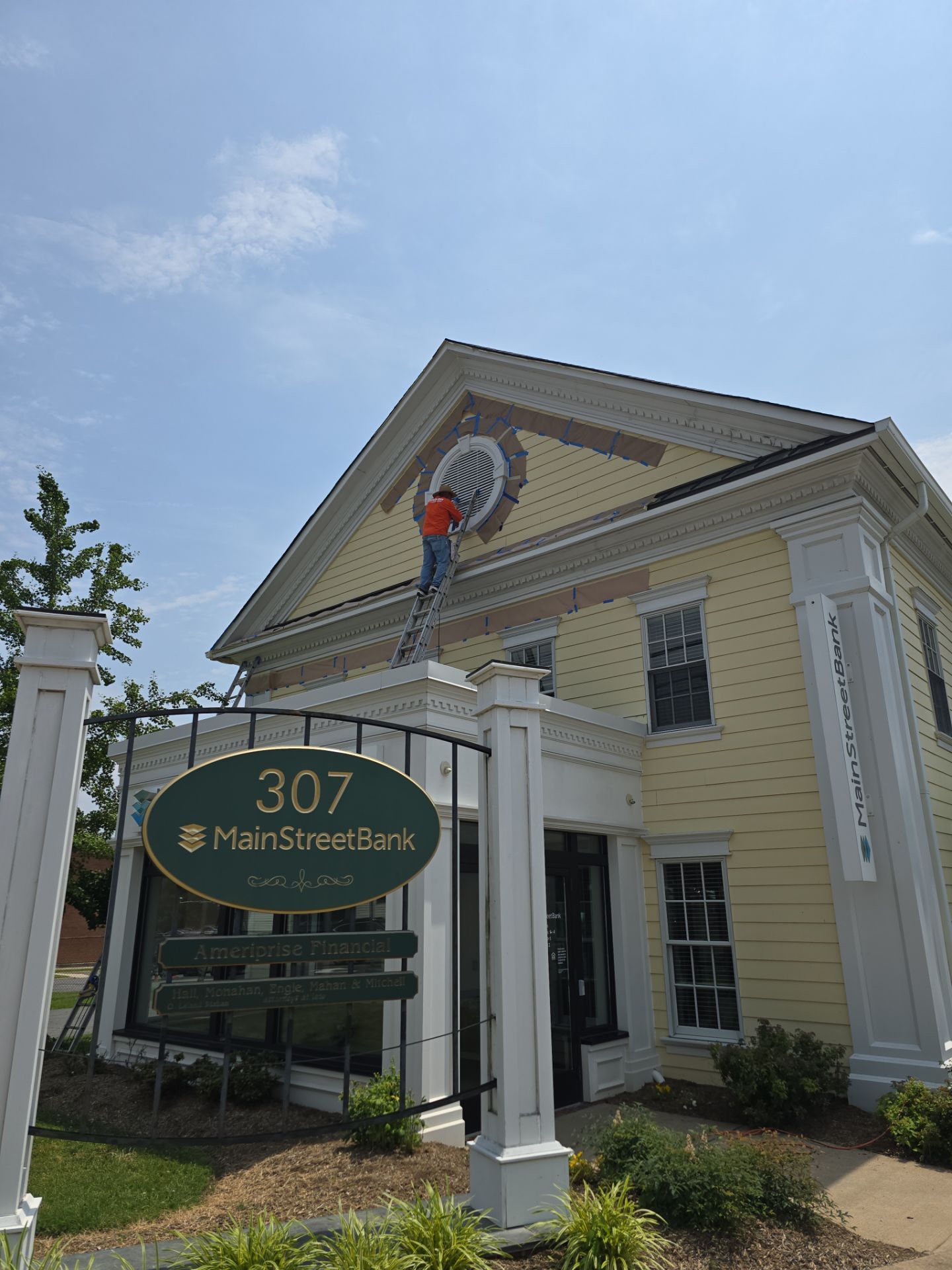 Commercial Exterior Painting Services for Mainstreet Bank in Leesburg, VA by My Painter 