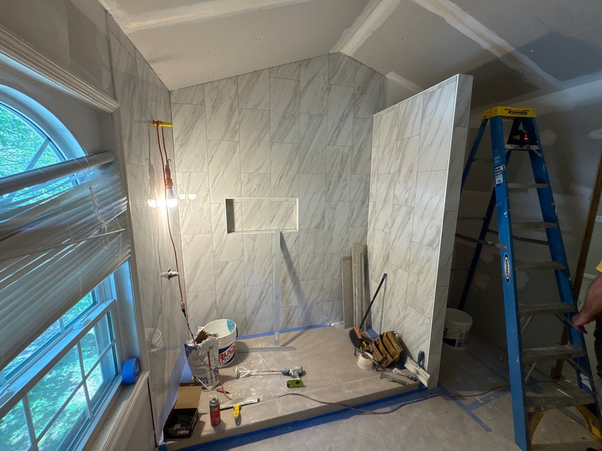 Master bathroom renovation by Prudencio