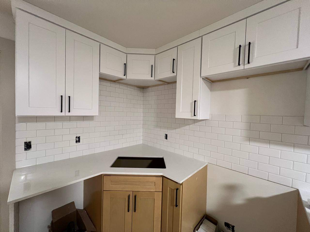 Backsplash Installation by Handyman State LLC