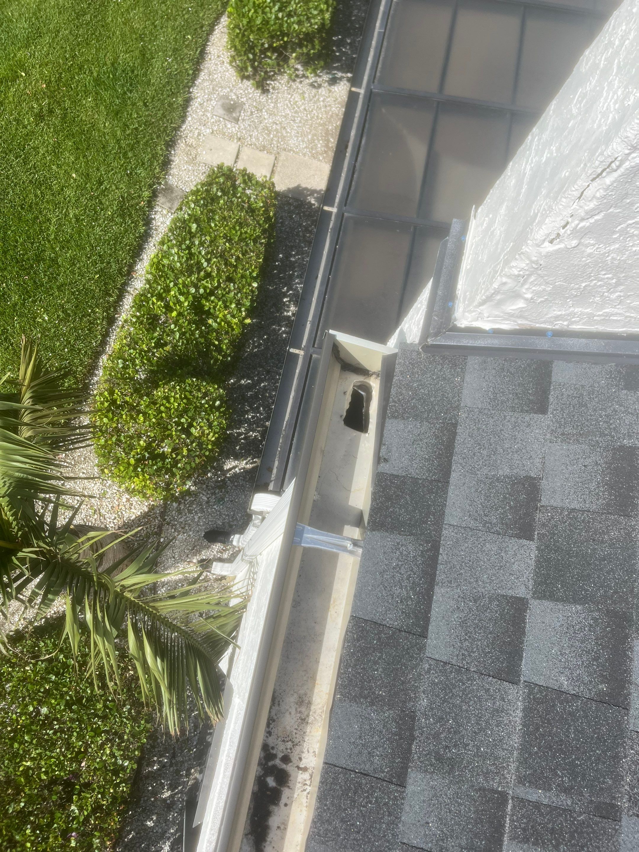 Professional Gutter Cleaning in Fort Myers FL by Gutter Professors