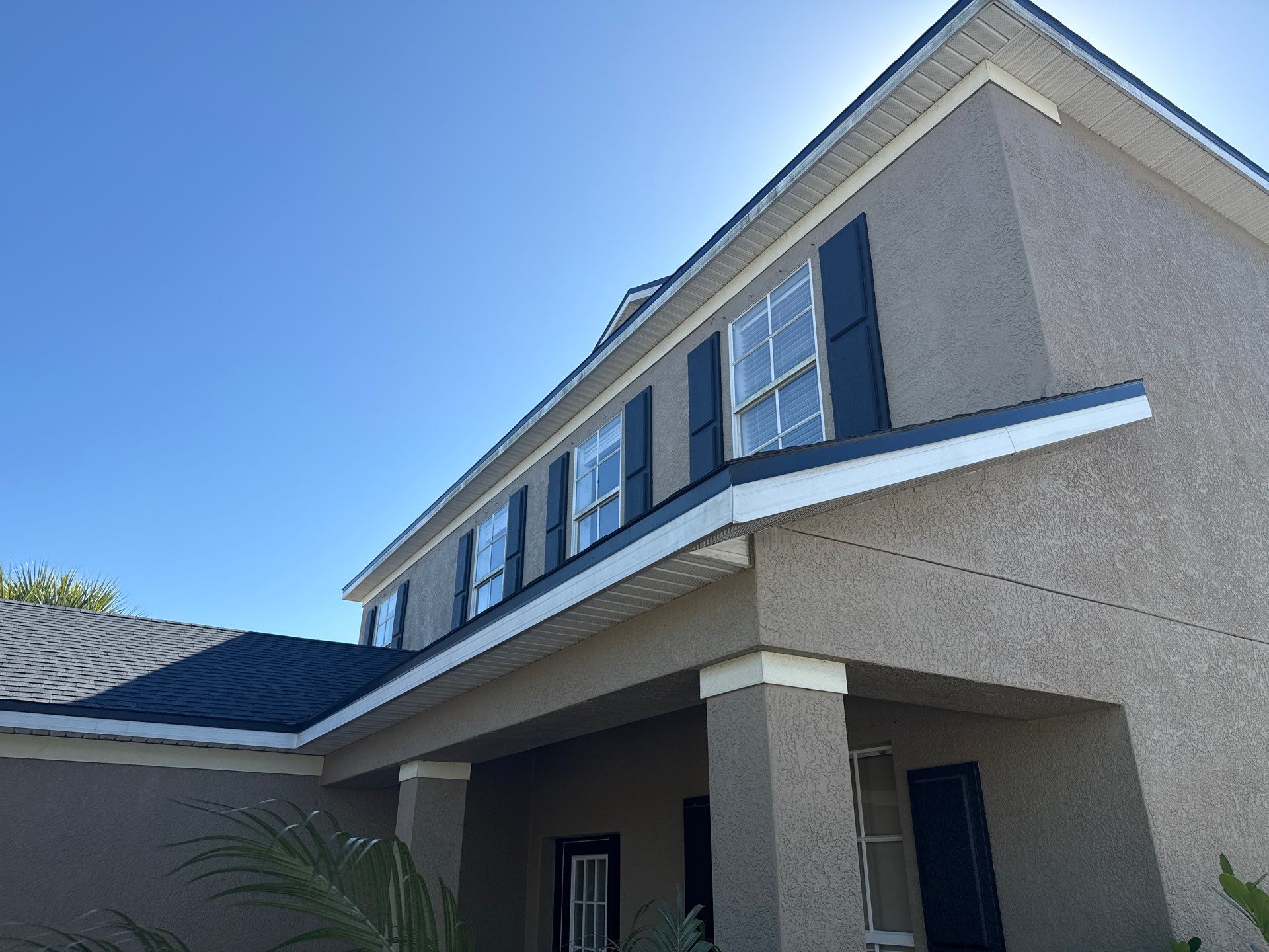 Two-Story House Wash in Crystal Lakes – Palmetto, FL by Sunshine AquaWash