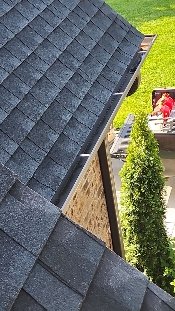 House Wash using cleaner by Power Wash Masters LLC