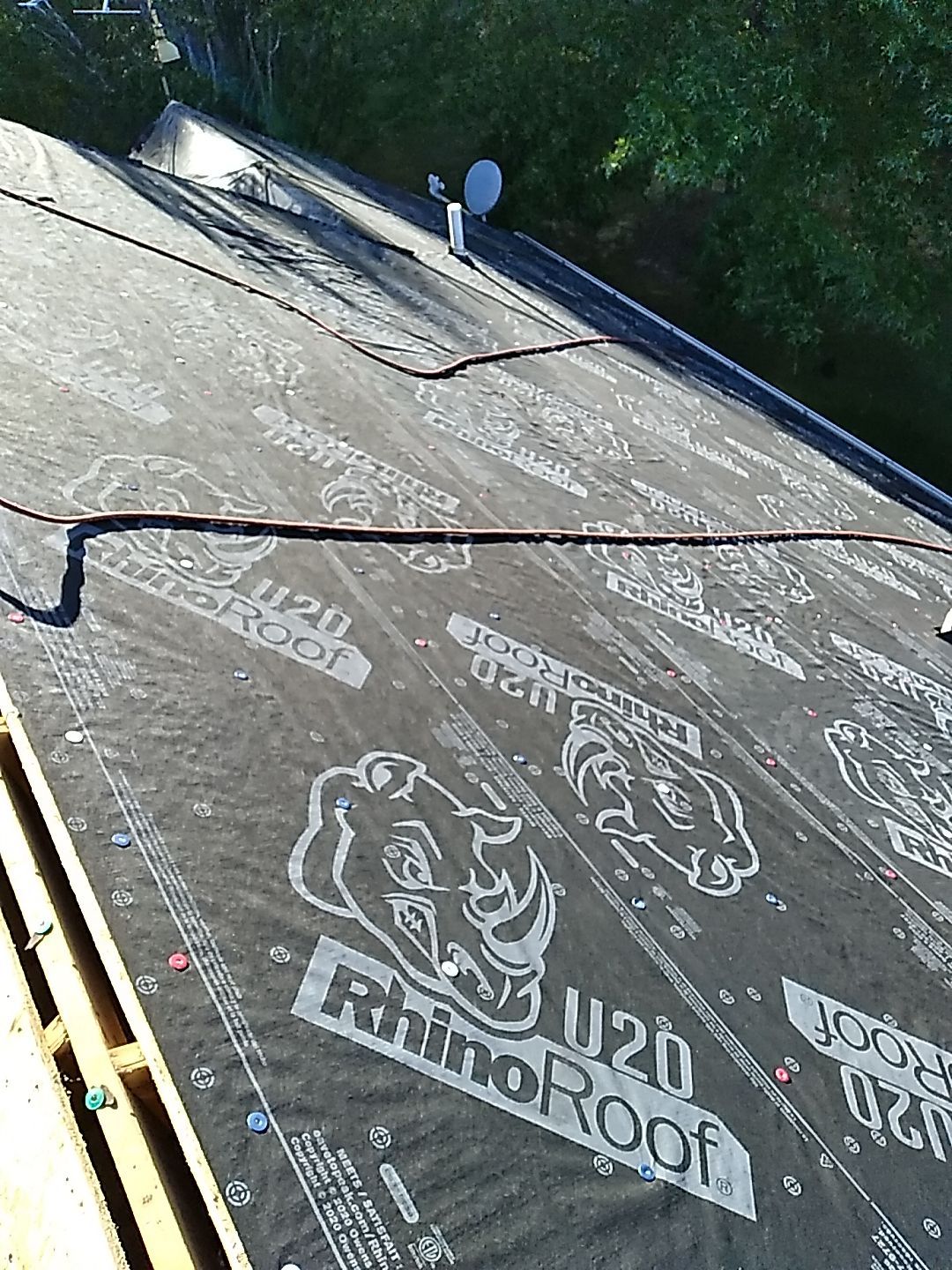 Residential Roofing Installation using Owens Corning Oakridge- Williamsburg Gray by Indigo State Roofing