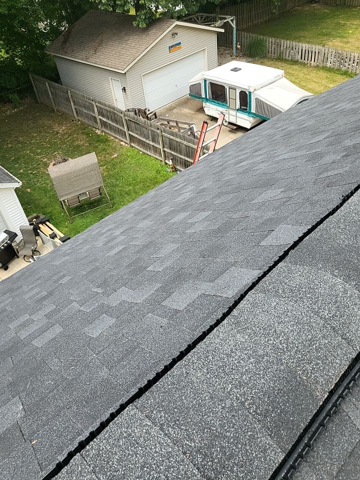 ATLAS PINNACLE COLOR: BLACK SHADOW by Eagle Eye Roofing