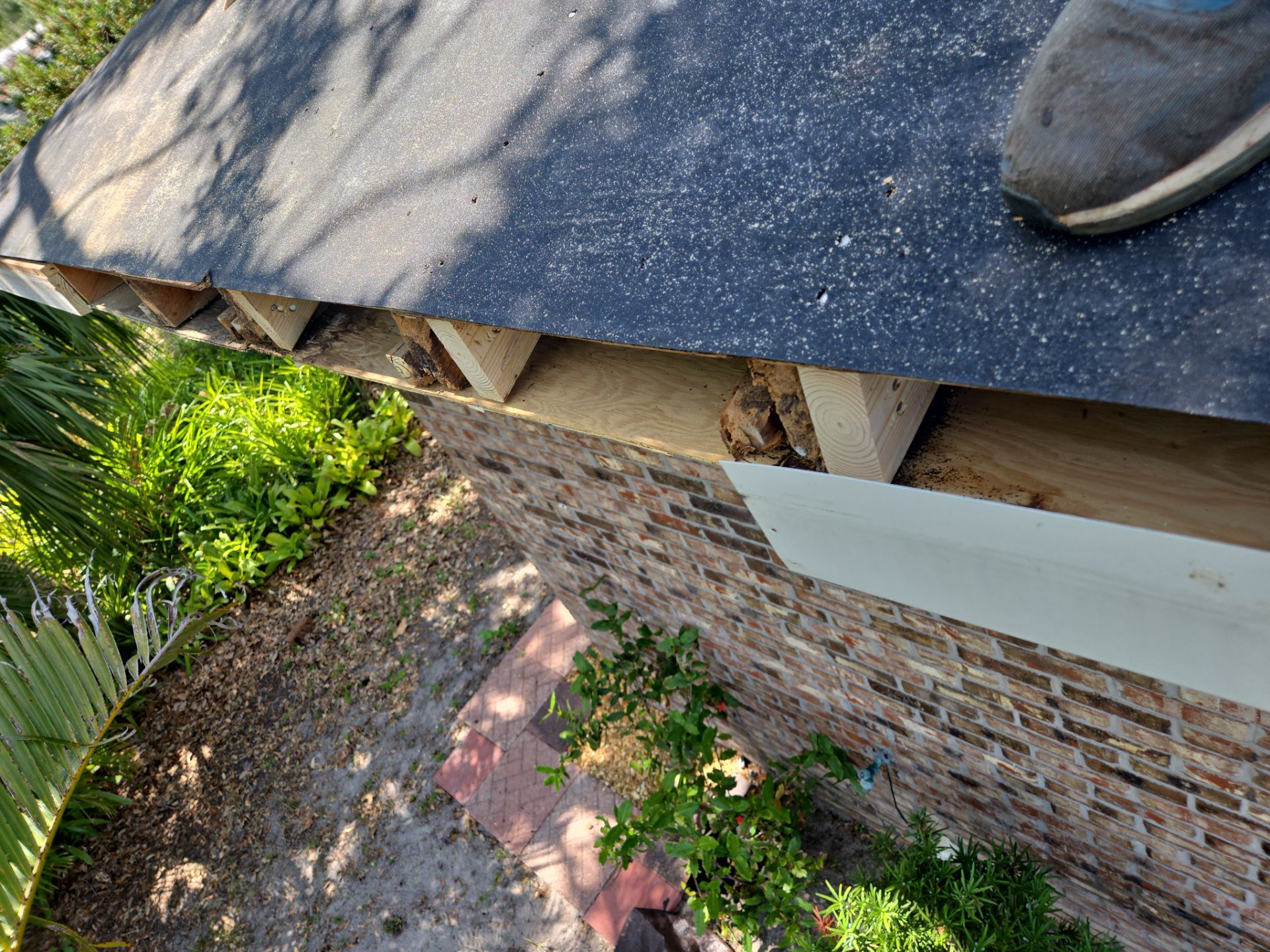 Project in St. Petersburg 33710 by Mitchell Roofing Company LLC 
