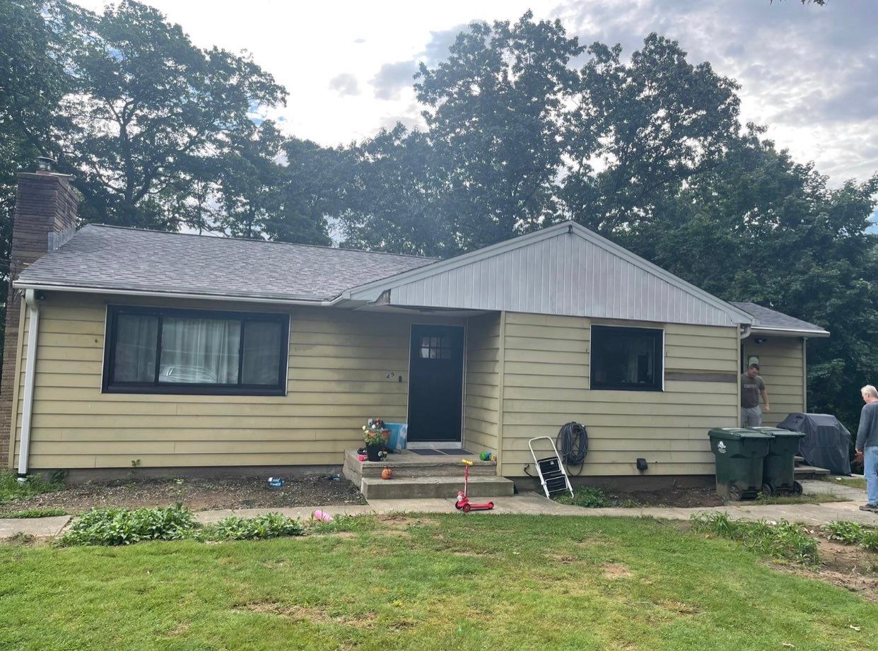 Siding Installation using Certainteed monogram charcoal gray Owens Corning Onyx Black by A Plus Exterior